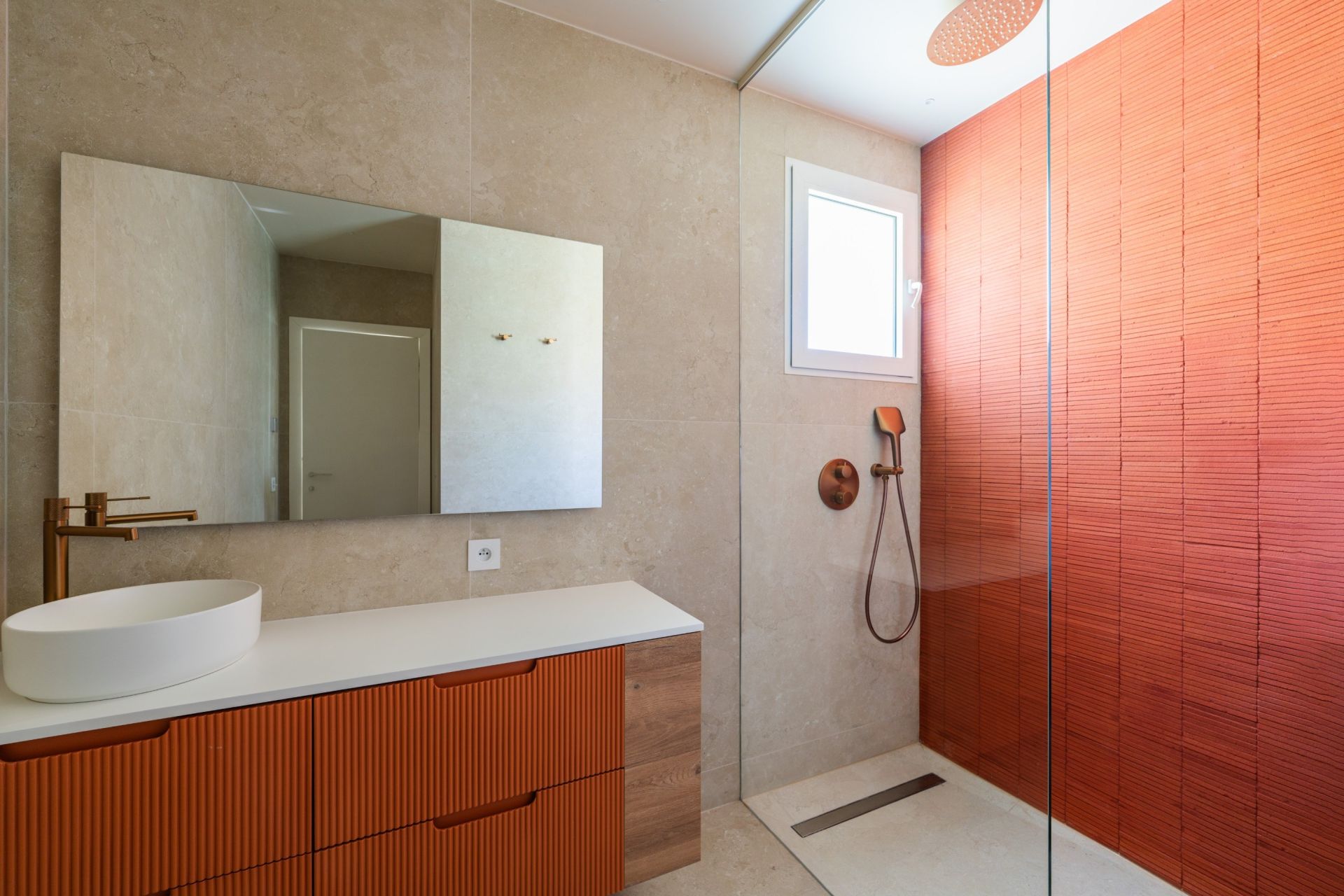 luxury house 6 Rooms for sale on CASSIS (13260)