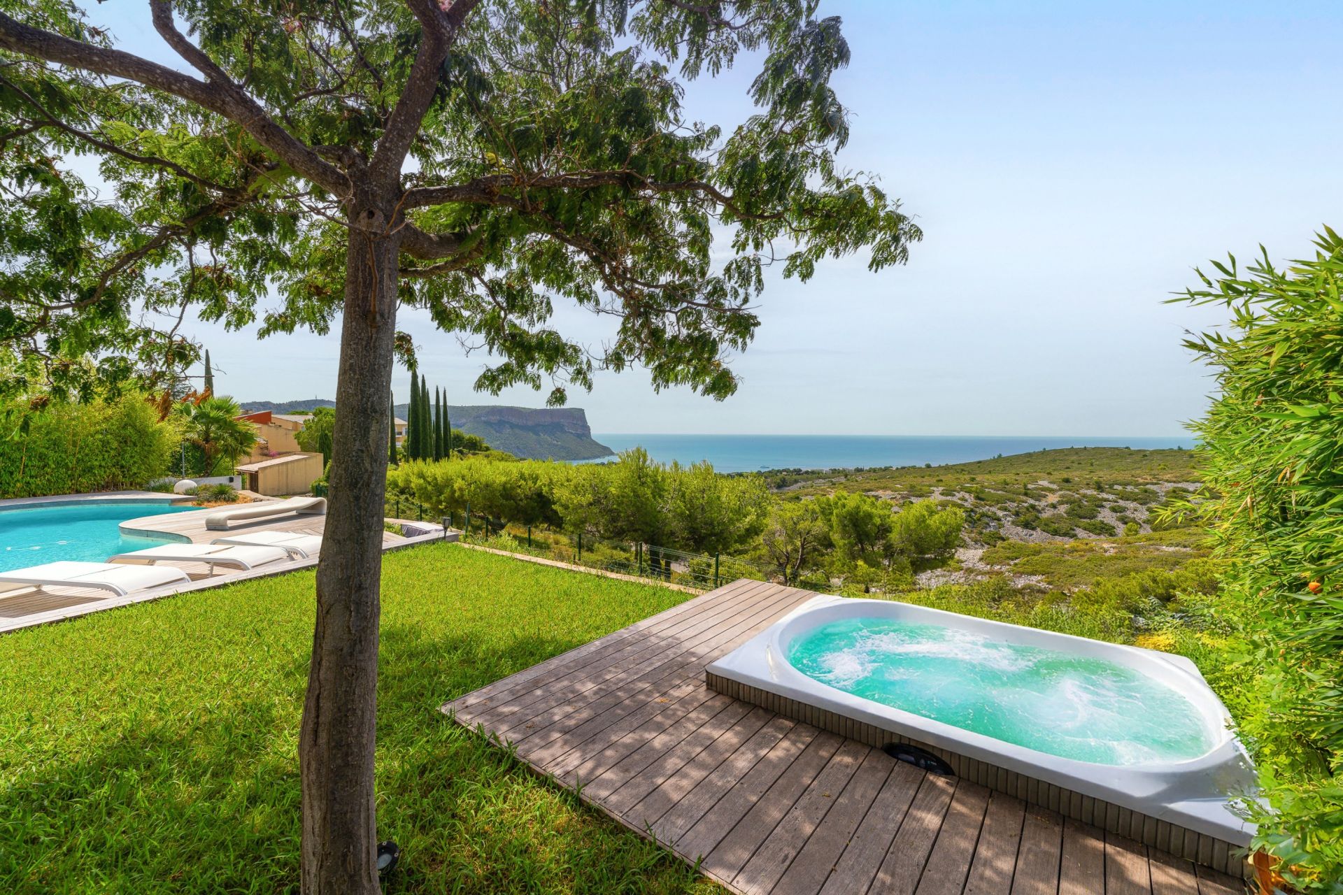 maison contemporaine 8 Pièces en vente sur CASSIS (13260)