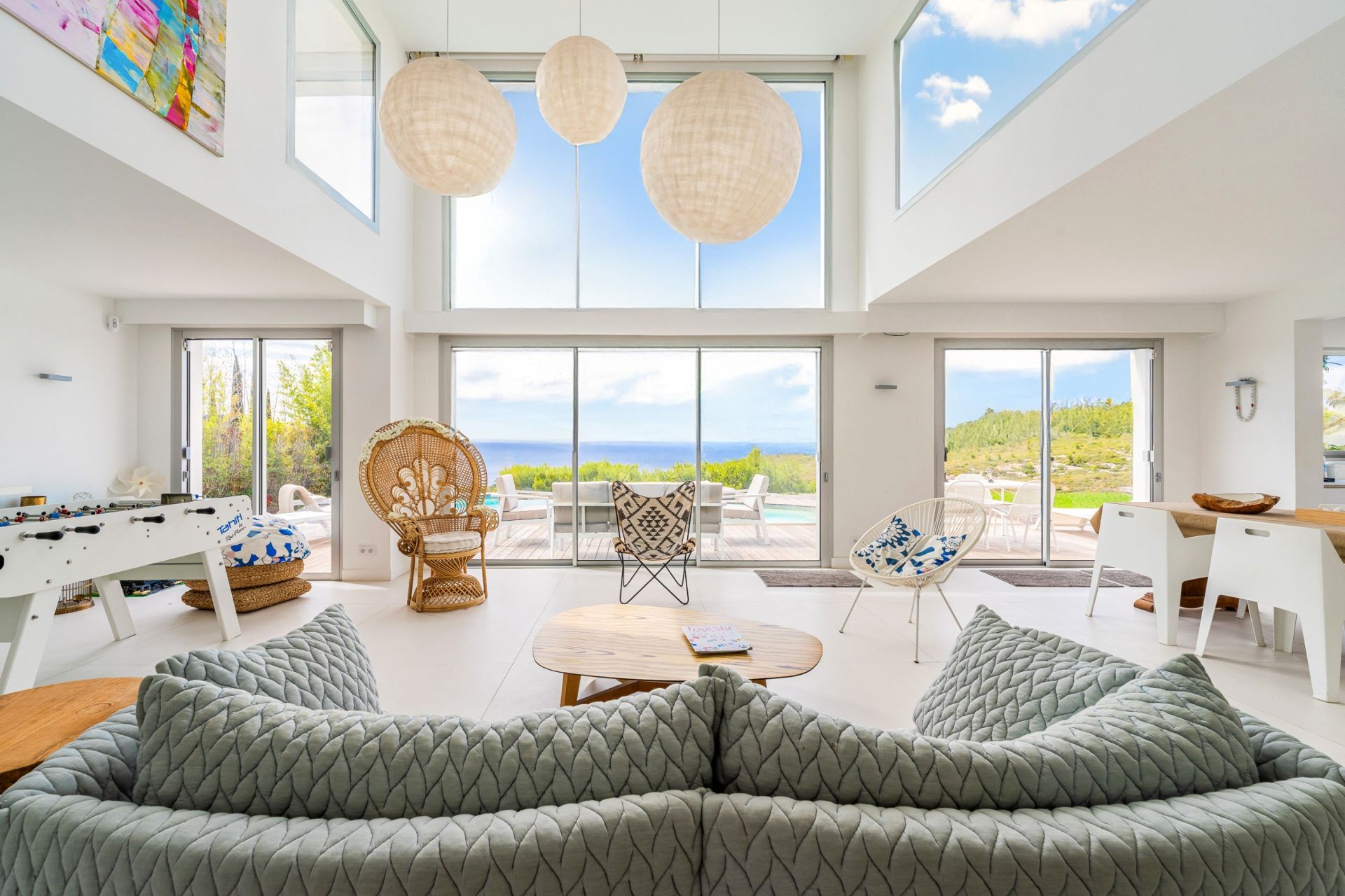 contemporary house 8 Rooms for sale on CASSIS (13260)