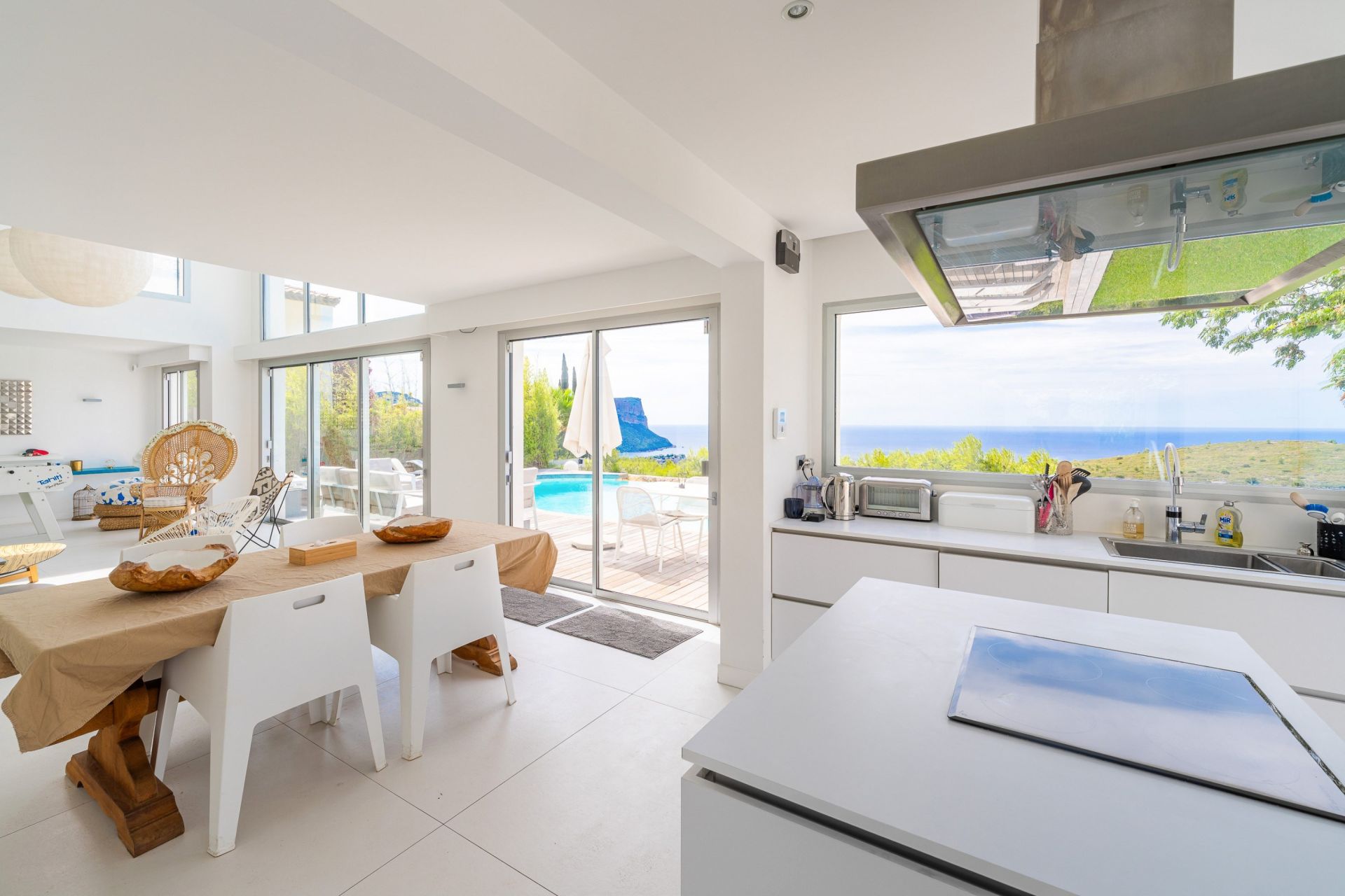 maison contemporaine 8 Pièces en vente sur CASSIS (13260)