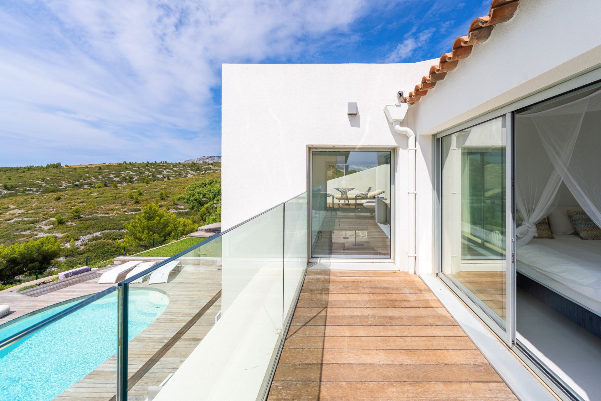 maison contemporaine 8 Pièces en vente sur CASSIS (13260)