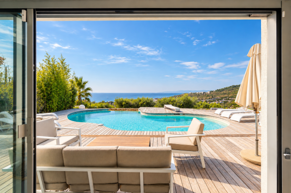 Vente Cassis Maison contemporaine 8&nbsp;Pièces 232&nbsp;m²