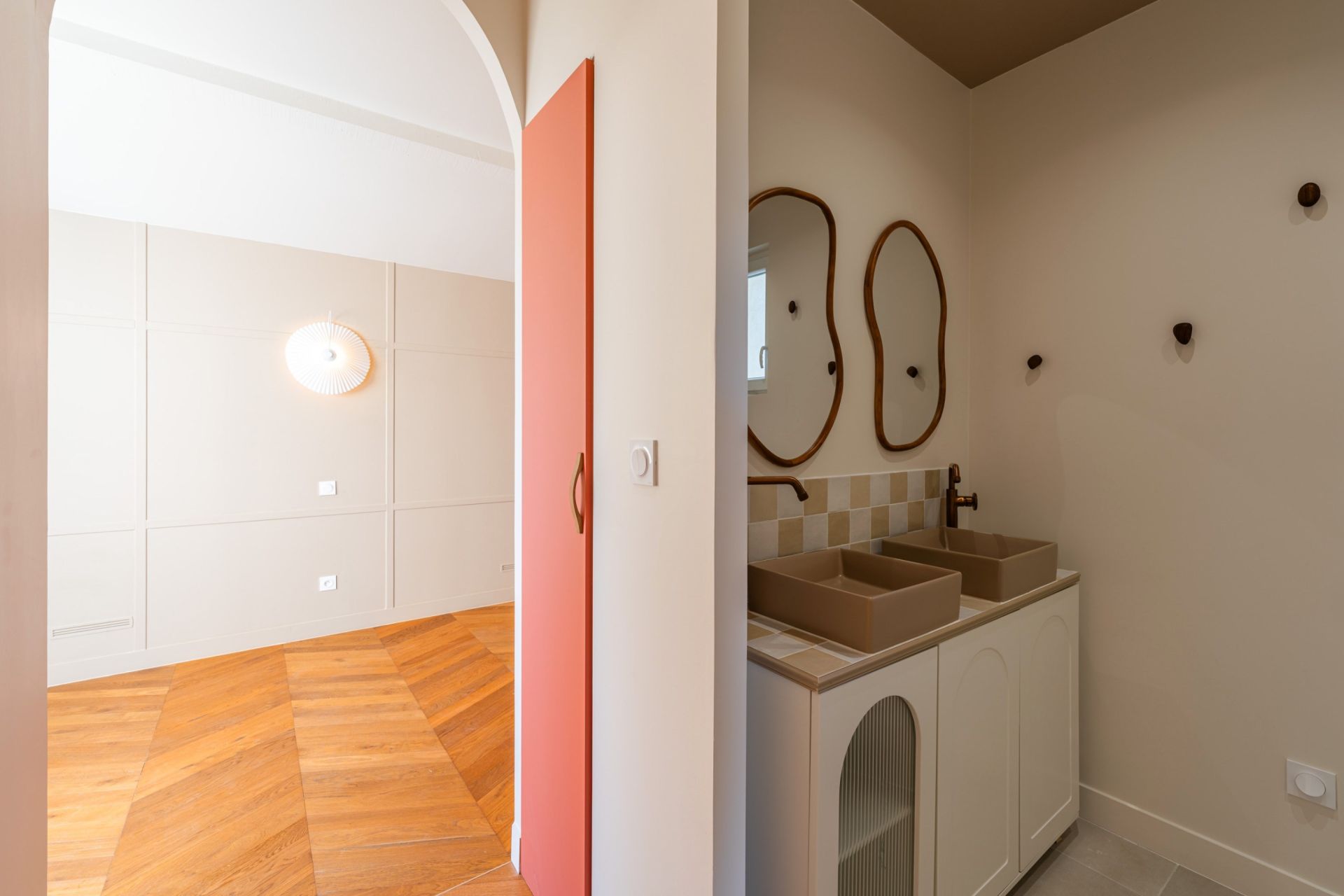 luxury house 6 Rooms for sale on CASSIS (13260)