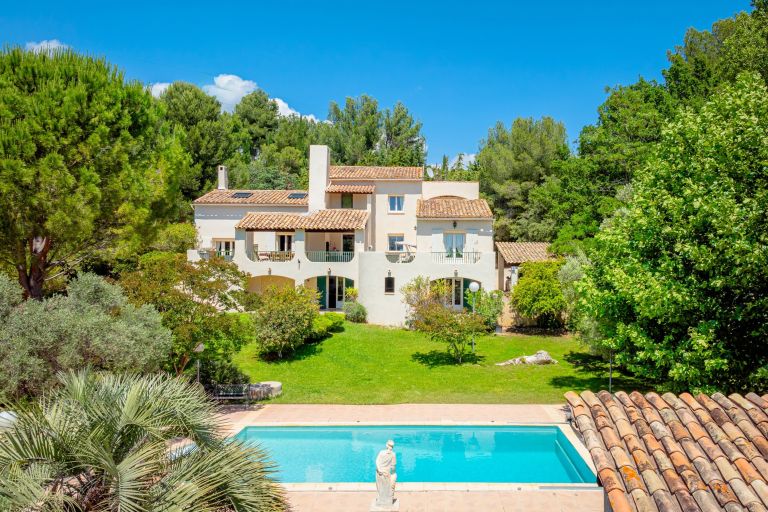 maison provençale 7 Pièces en vente sur AUBAGNE (13400)