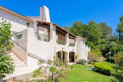 Vente Aubagne Maison provençale 7&nbsp;Pièces 285&nbsp;m²