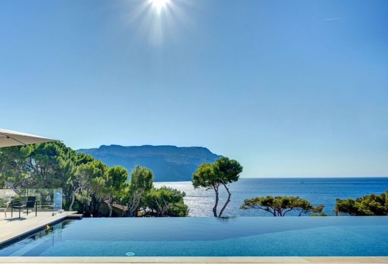 maison de luxe 6 Pièces en vente sur CASSIS (13260)