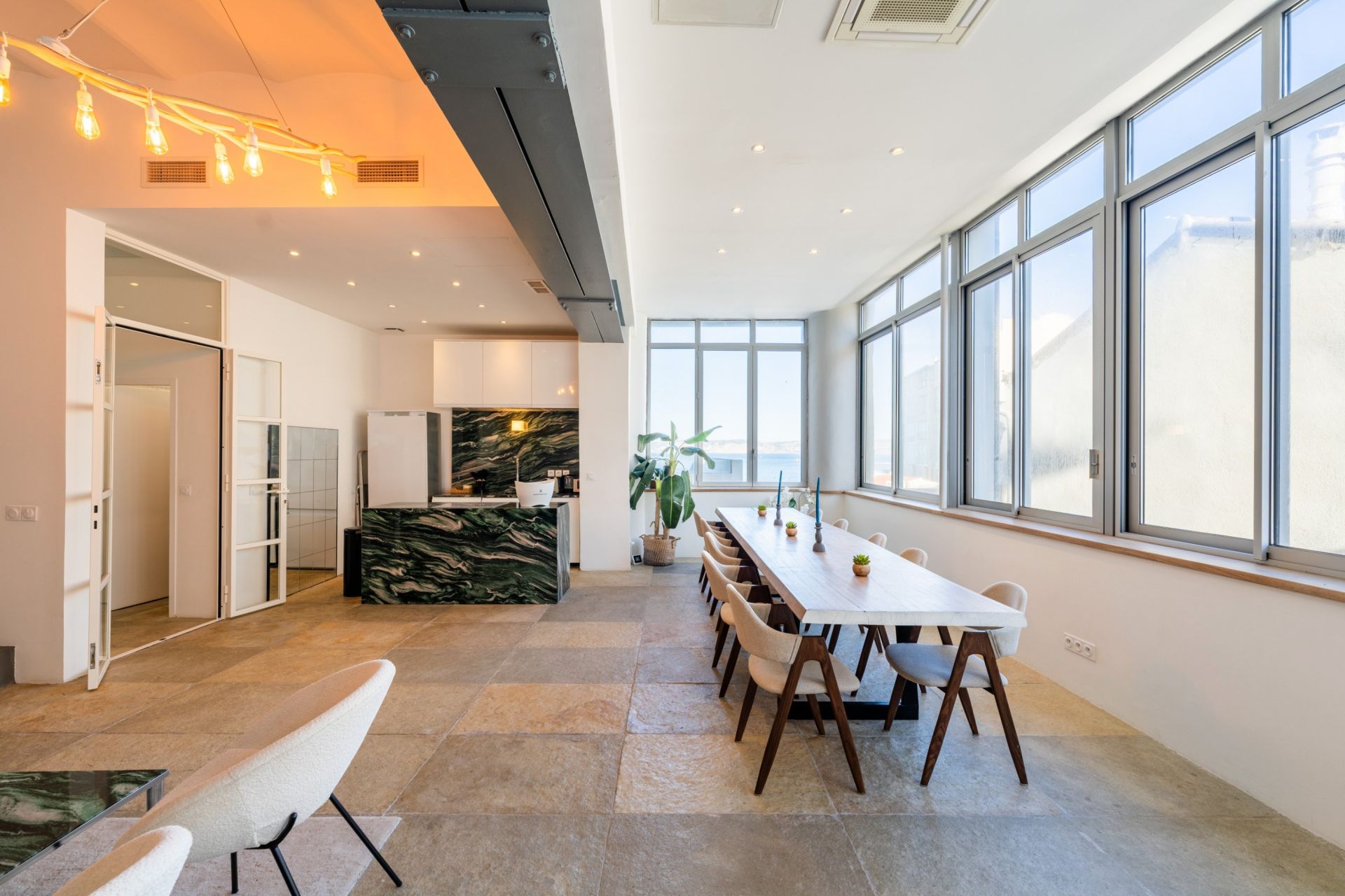 townhouse 7 Rooms for sale on MARSEILLE (13007)