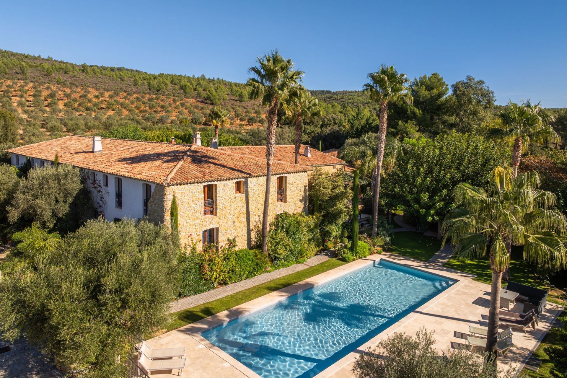 maison de luxe 20 Pièces en vente sur LE CASTELLET (83330)