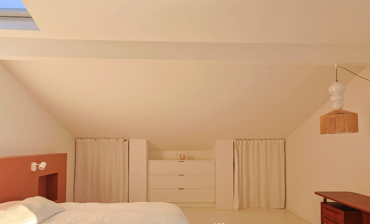 luxury house 5 Rooms for sale on MARSEILLE (13007)