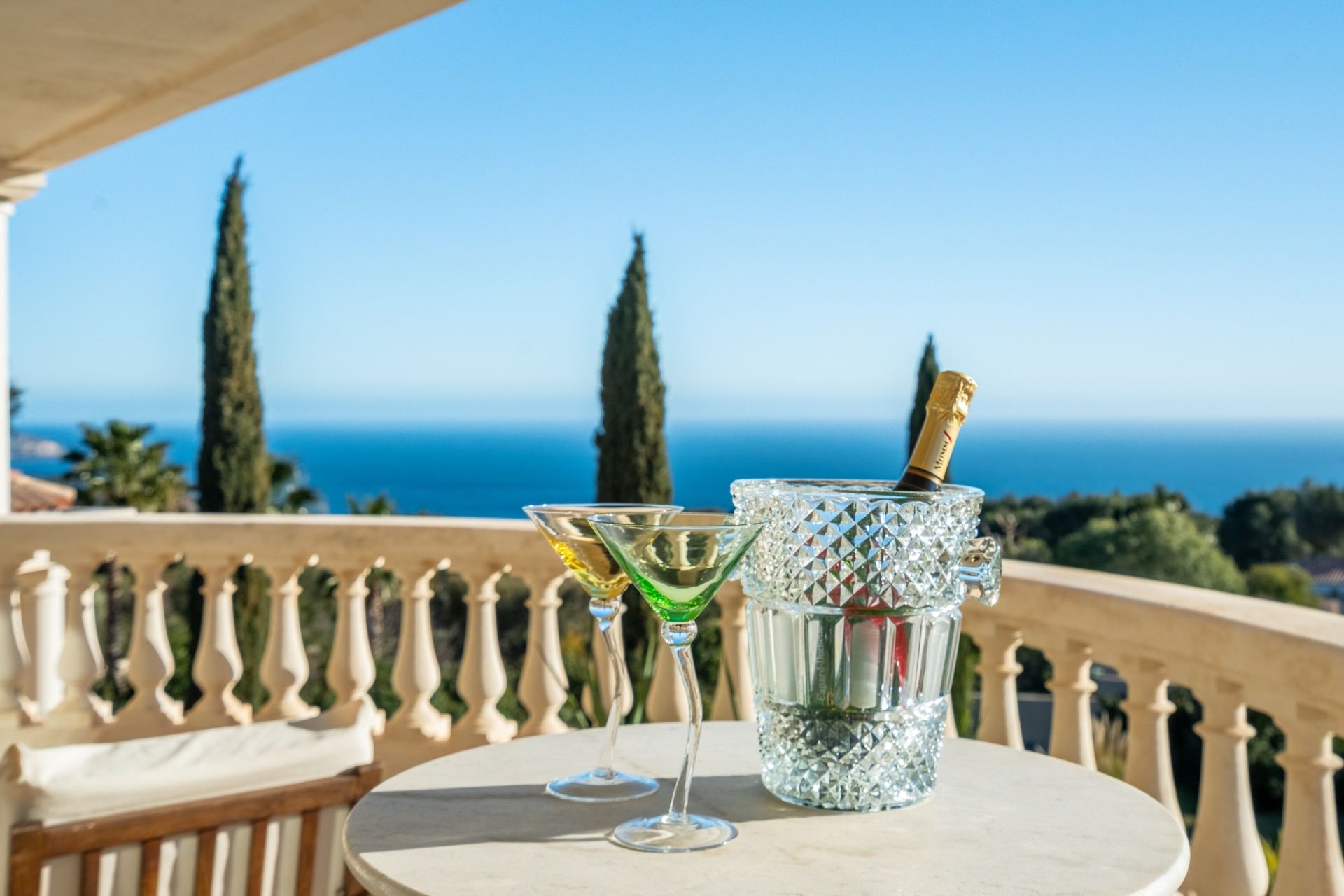 luxury house 10 Rooms for sale on LA CIOTAT (13600)