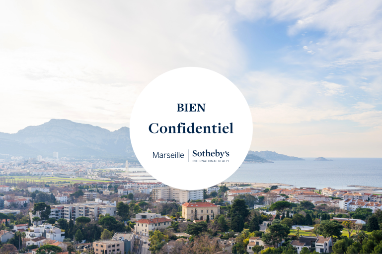 luxury apartment 5 Rooms for sale on MARSEILLE (13008)