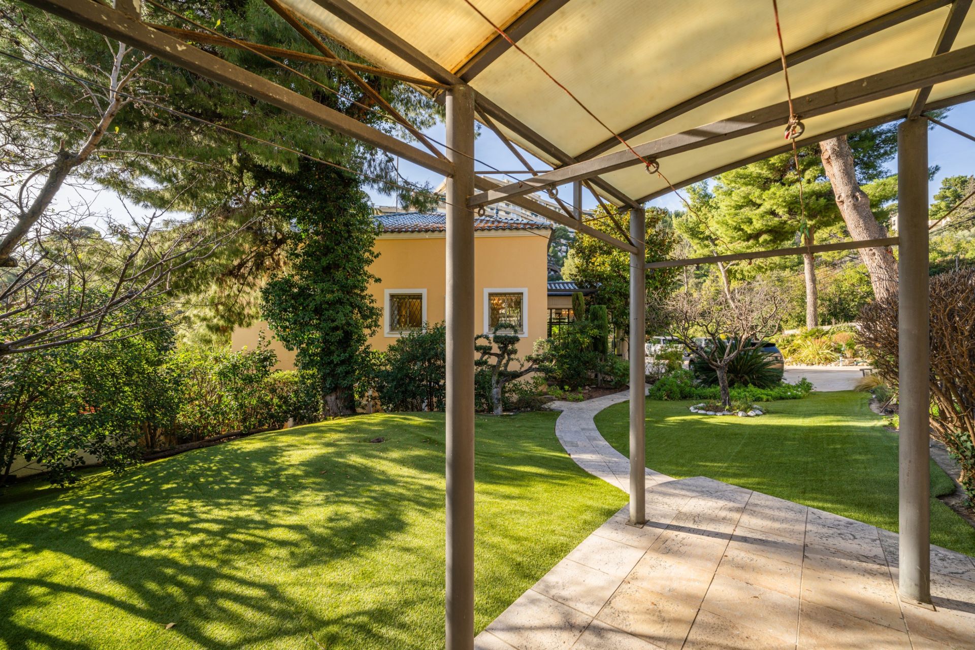 maison de luxe 11 Pièces en vente sur MARSEILLE (13008)