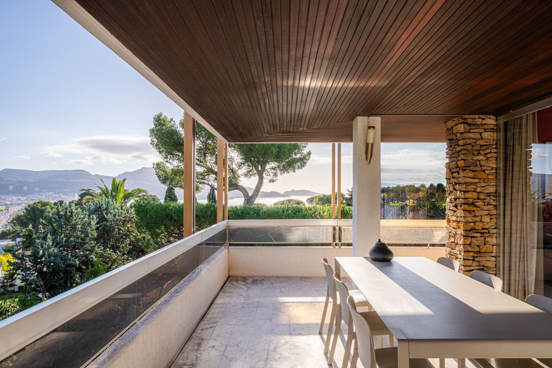 architect's house 5 Rooms for sale on MARSEILLE (13007)