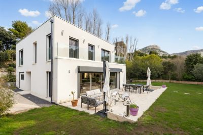 Vente Marseille 9 Maison de luxe 6&nbsp;Pièces 216&nbsp;m²