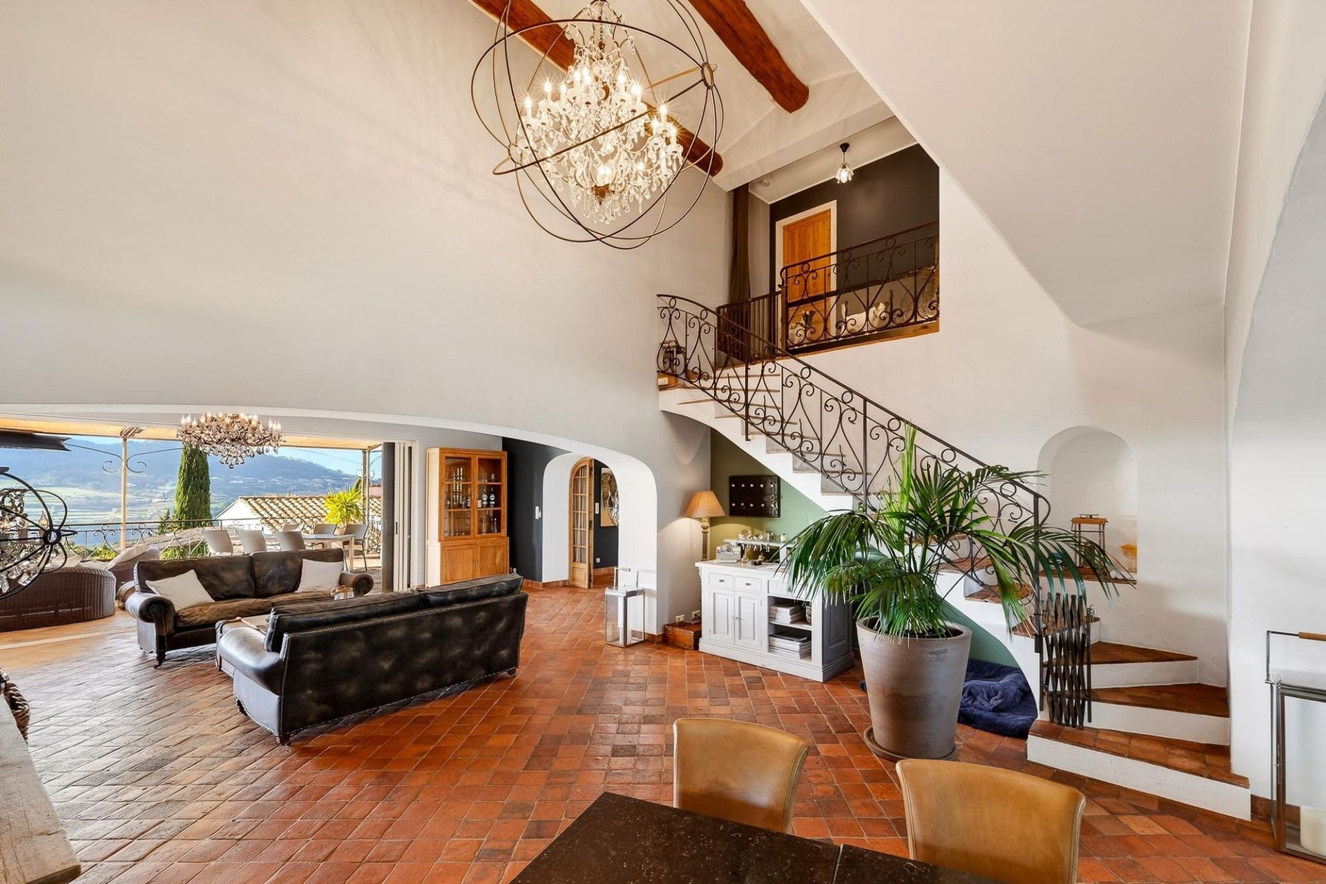 luxury house 15 Rooms for sale on LA CADIERE D AZUR (83740)