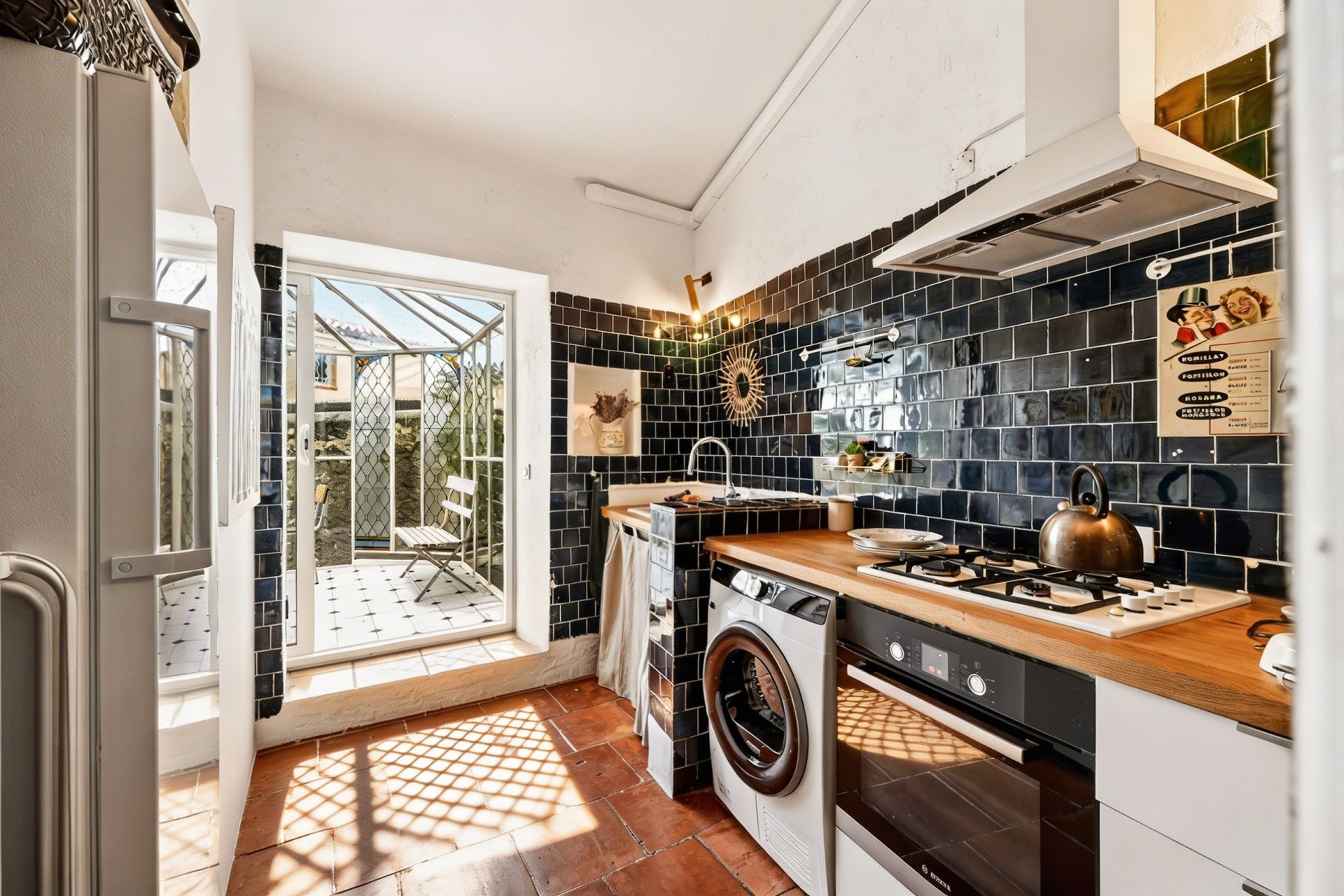 luxury house 8 Rooms for sale on CASSIS (13260)