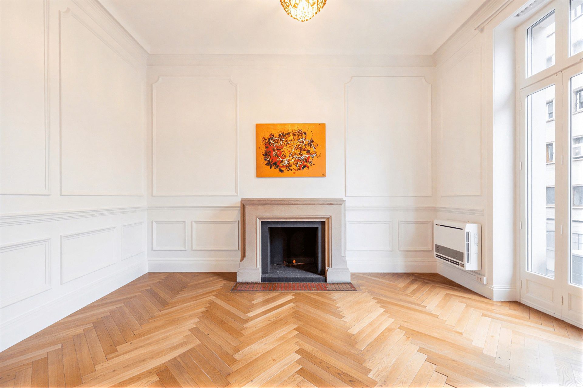 luxury apartment 12 Rooms for sale on MARSEILLE (13008)