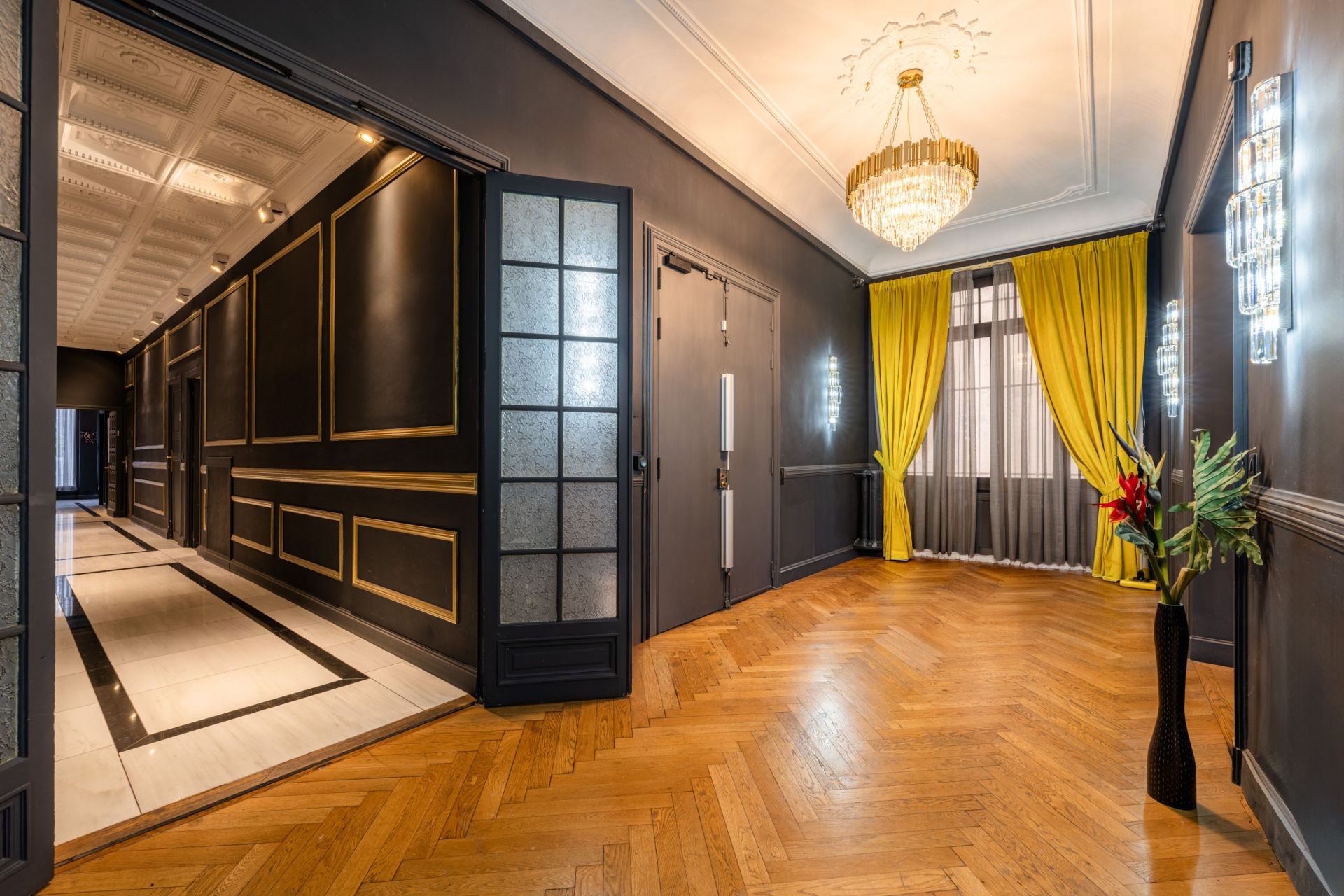 luxury apartment 12 Rooms for sale on MARSEILLE (13008)