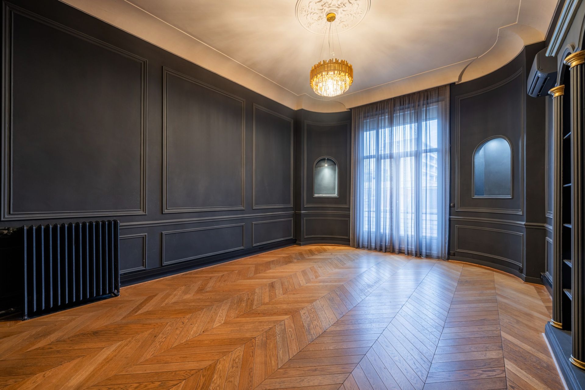 luxury apartment 12 Rooms for sale on MARSEILLE (13008)