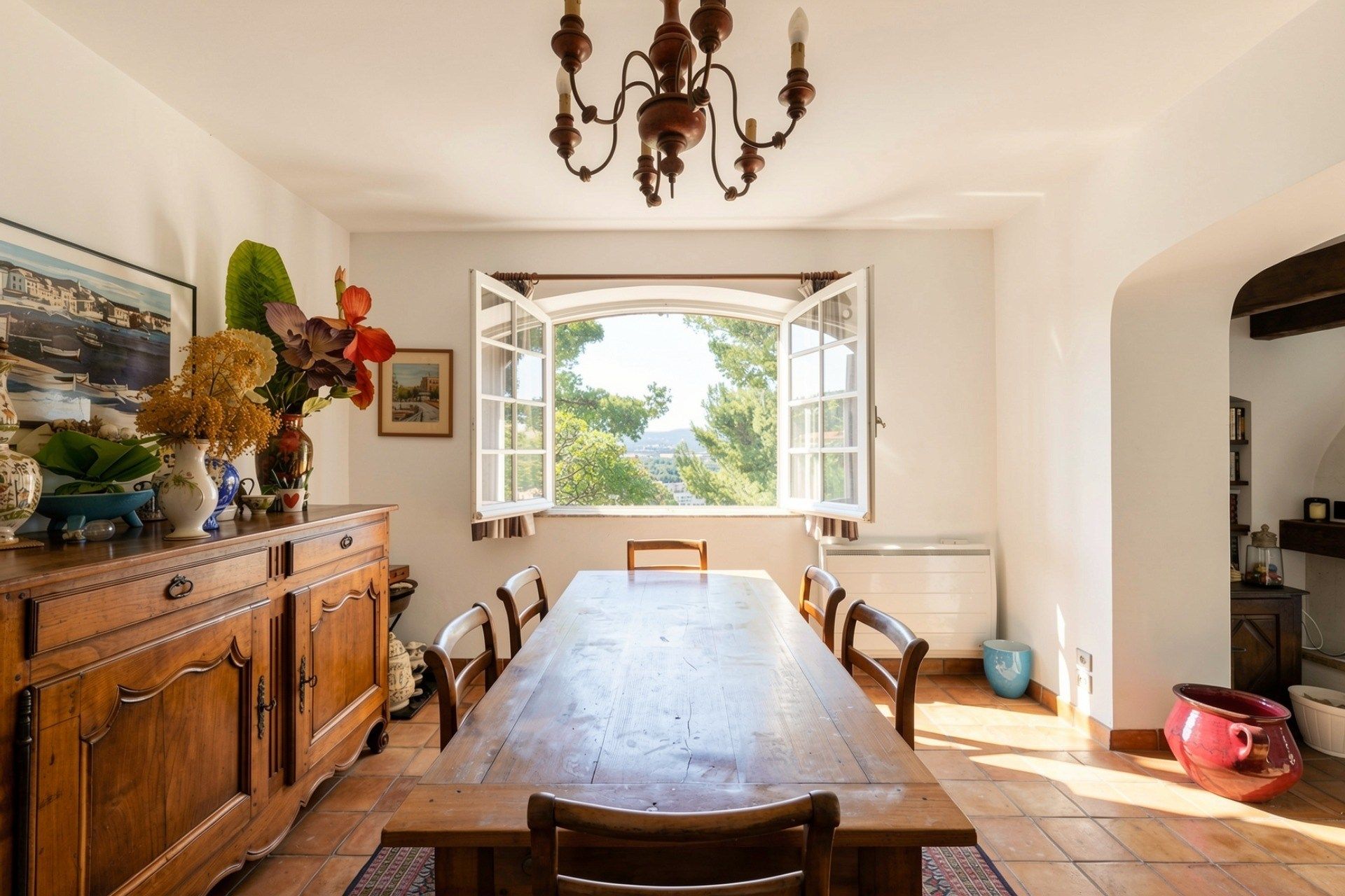 luxury house 6 Rooms for sale on LA CIOTAT (13600)