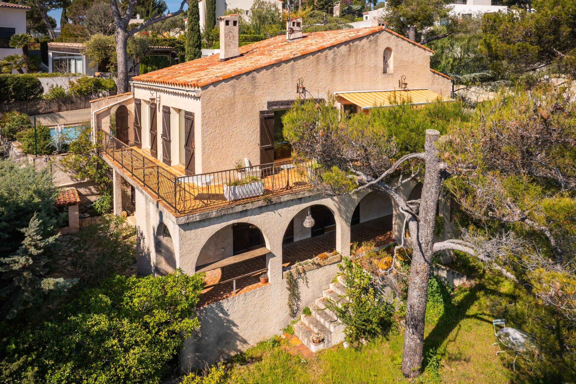 maison de luxe 5 Pièces en vente sur CASSIS (13260)
