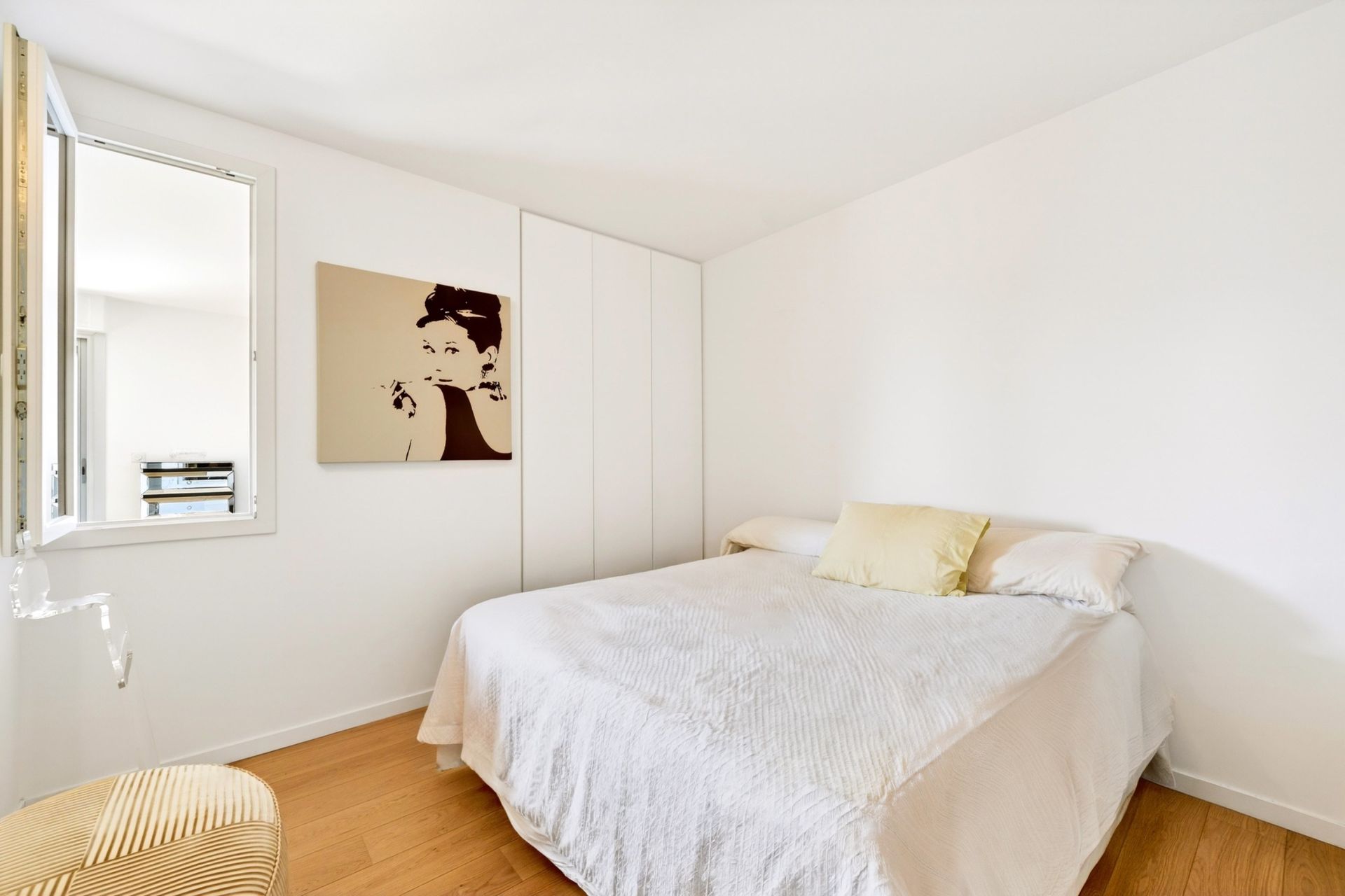 luxury apartment 3 Rooms for sale on MARSEILLE (13007)