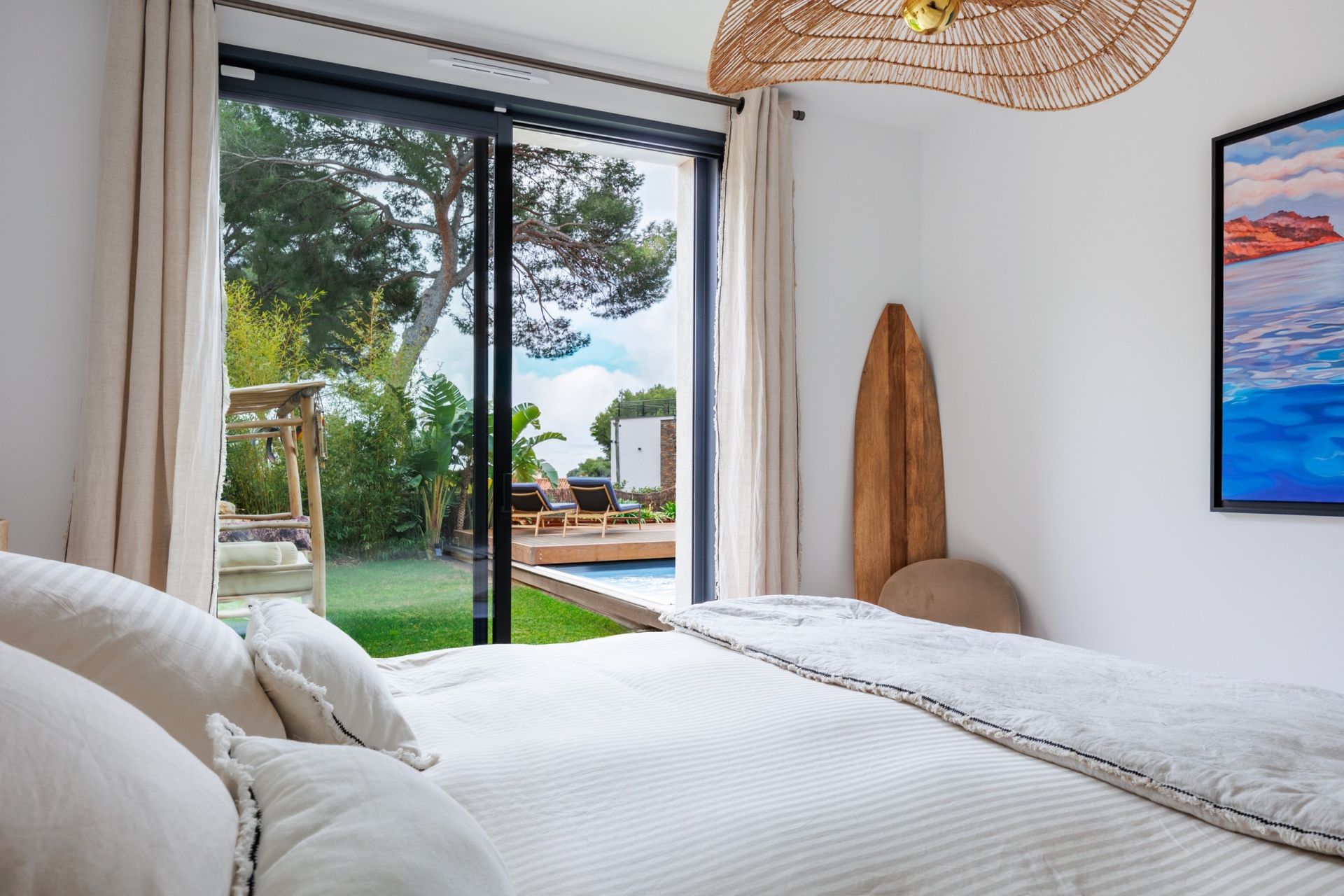 luxury house 7 Rooms for sale on CASSIS (13260)