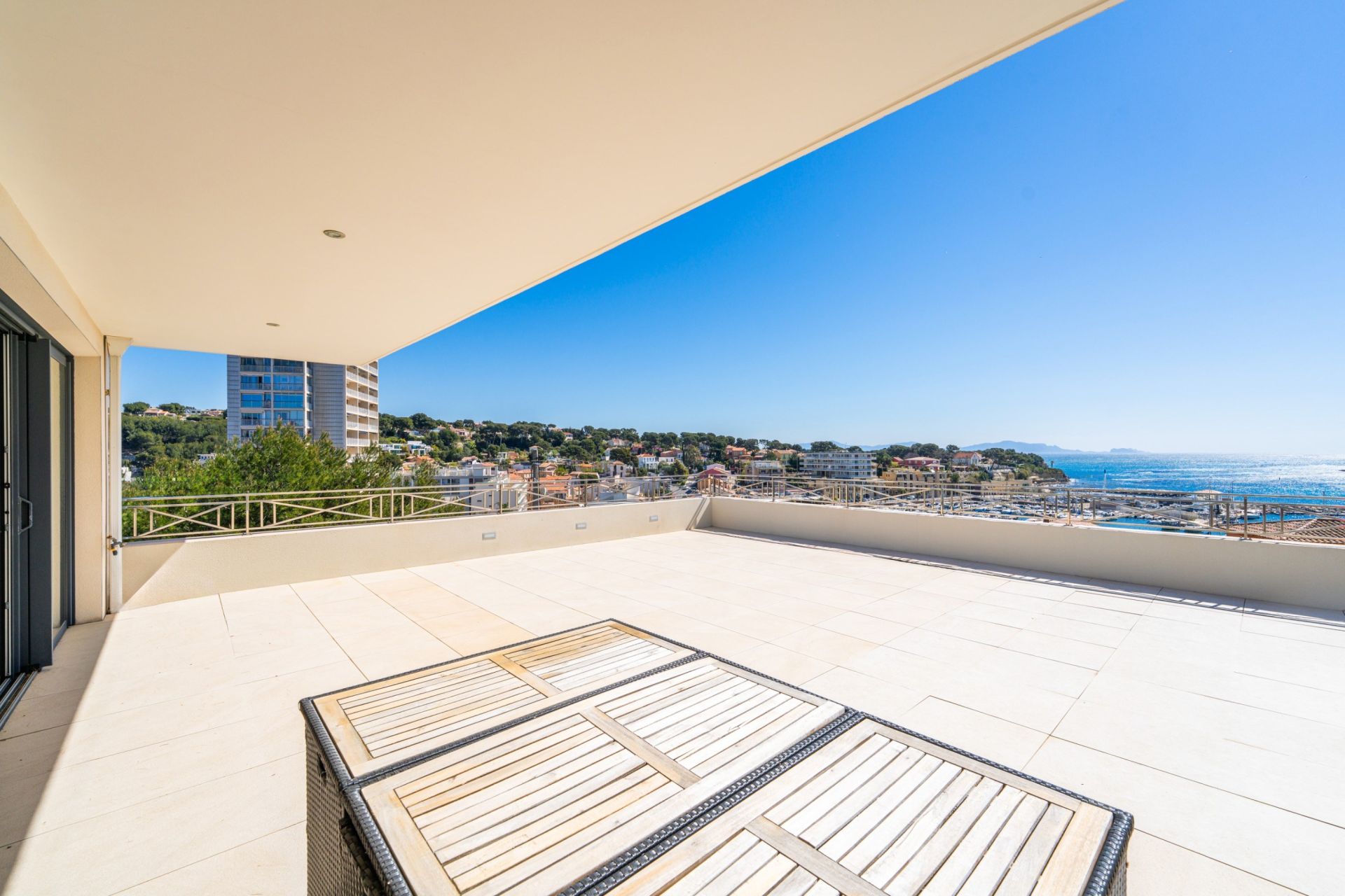 appartement de luxe 4 Pièces en vente sur CARRY LE ROUET (13620)