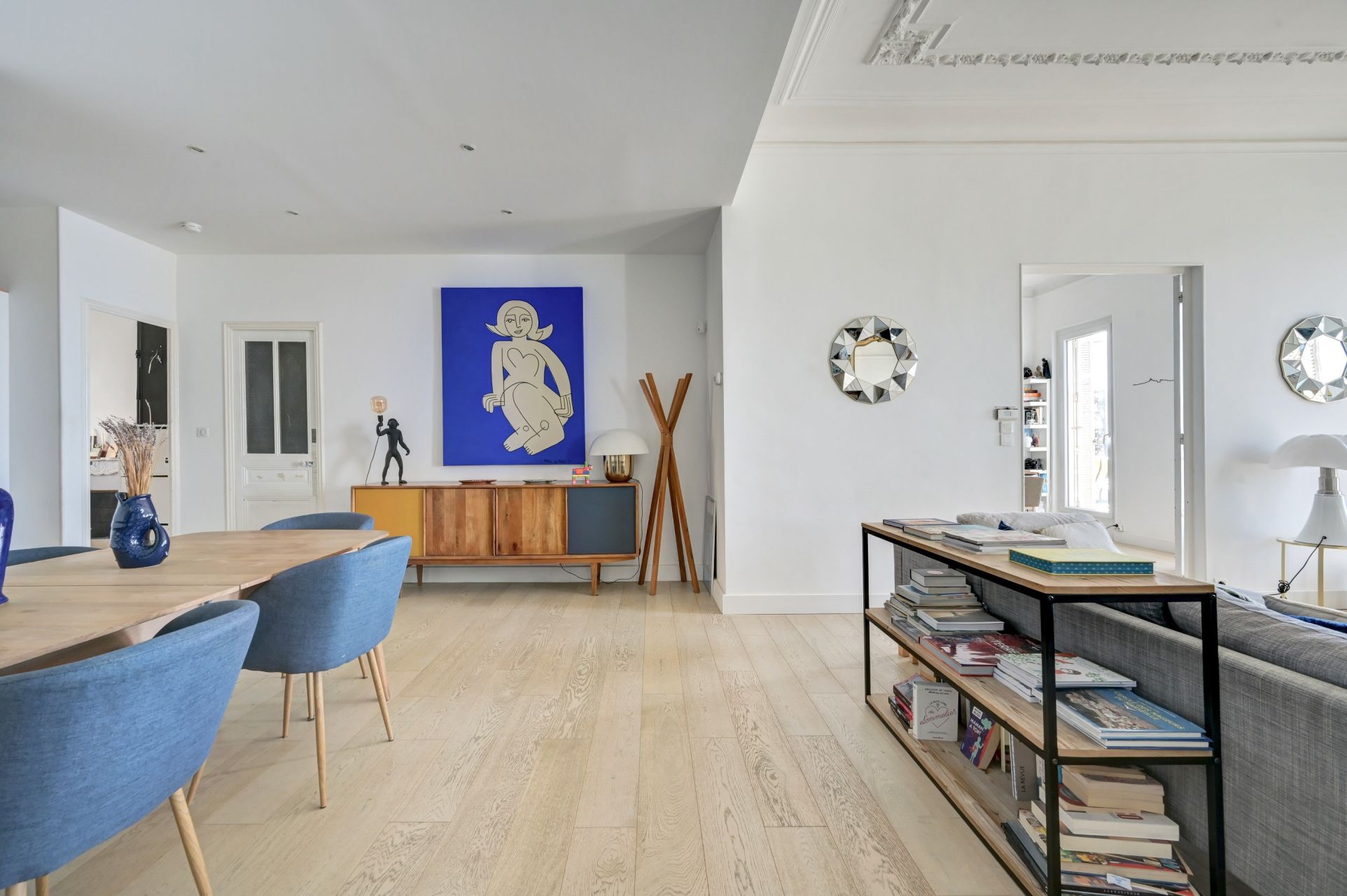 luxury apartment 4 Rooms for seasonal rent on MARSEILLE (13007)