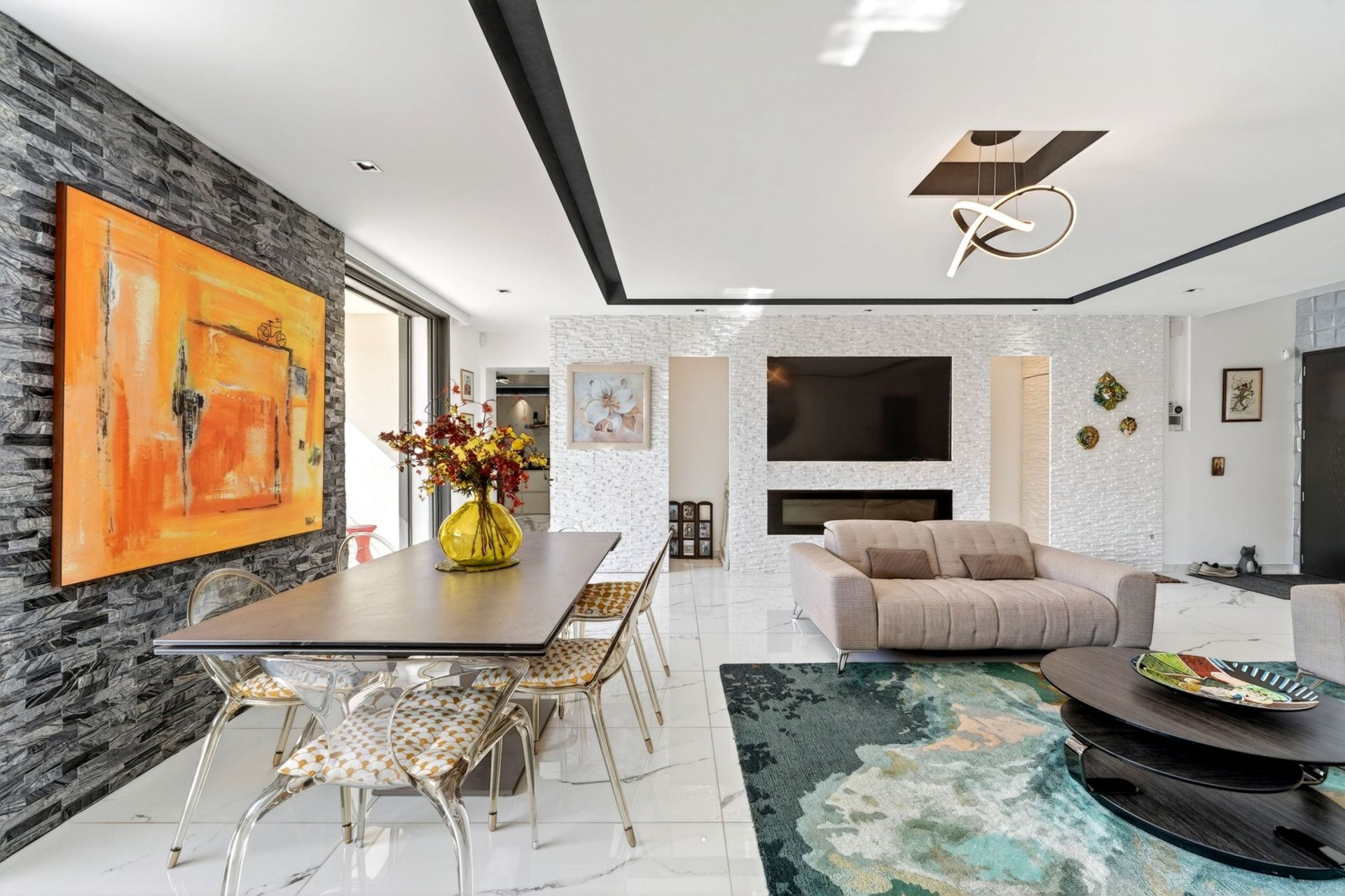 luxury house 6 Rooms for sale on LA CIOTAT (13600)