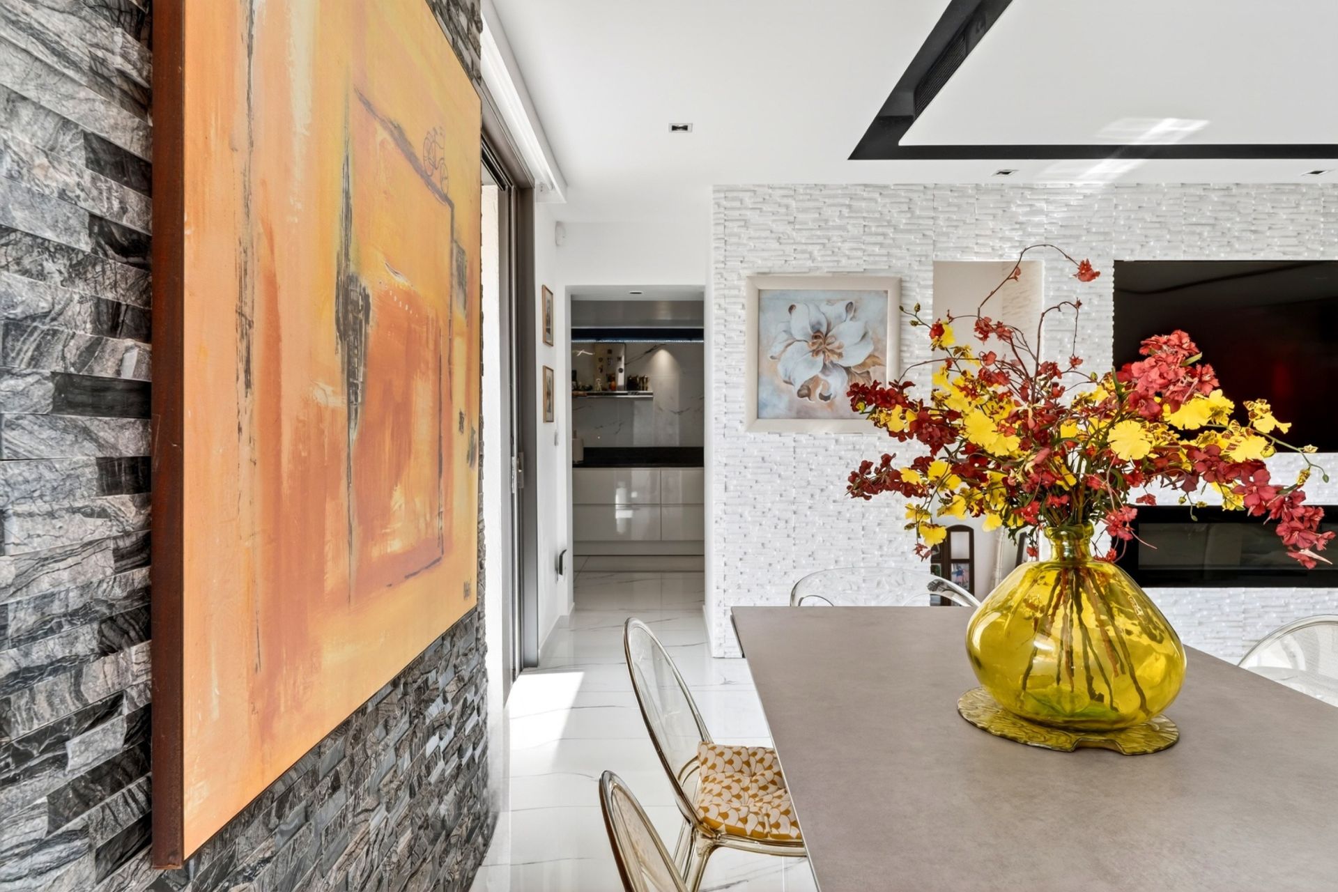 luxury house 6 Rooms for sale on LA CIOTAT (13600)