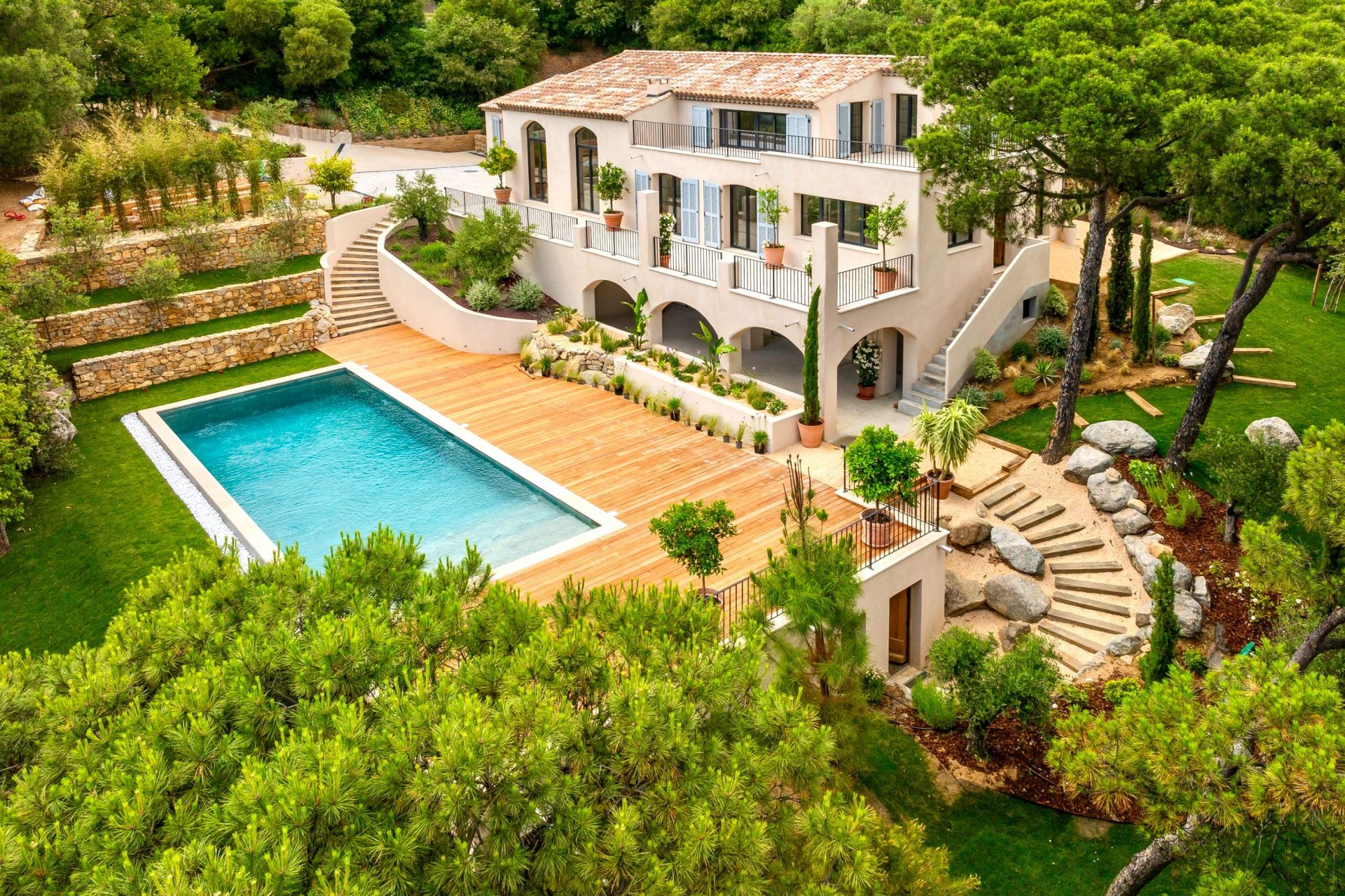 luxury villa 10 Rooms for sale on RAMATUELLE (83350)