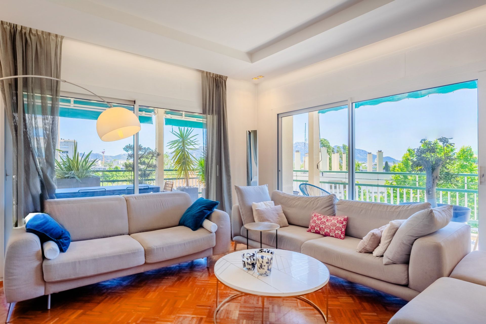 appartement de luxe 5 Pièces en location sur MARSEILLE (13008)