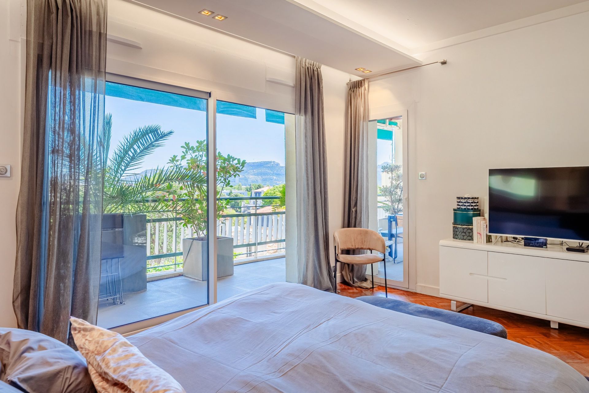 appartement de luxe 5 Pièces en location sur MARSEILLE (13008)