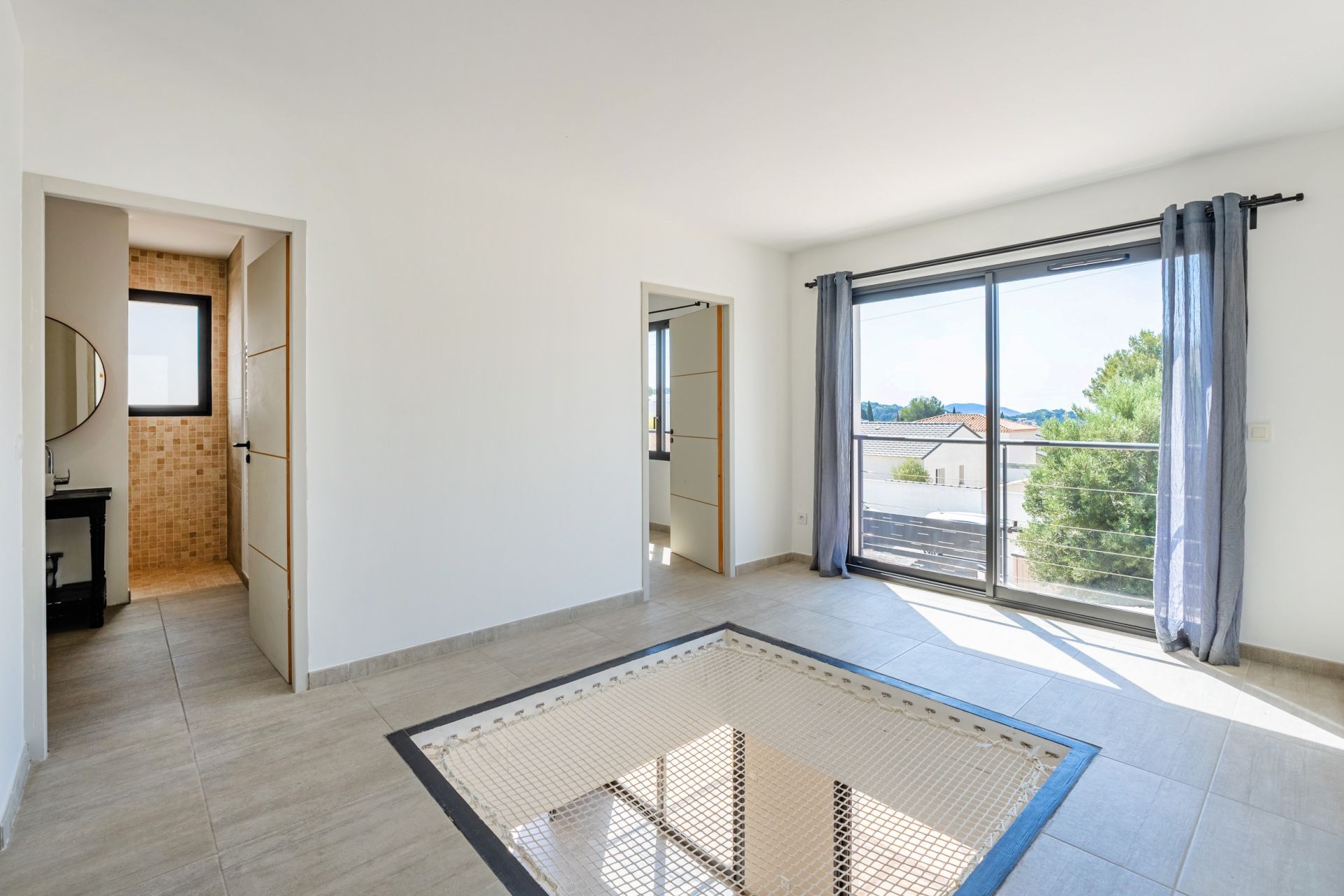 maison contemporaine 5 Pièces en vente sur LA CIOTAT (13600)