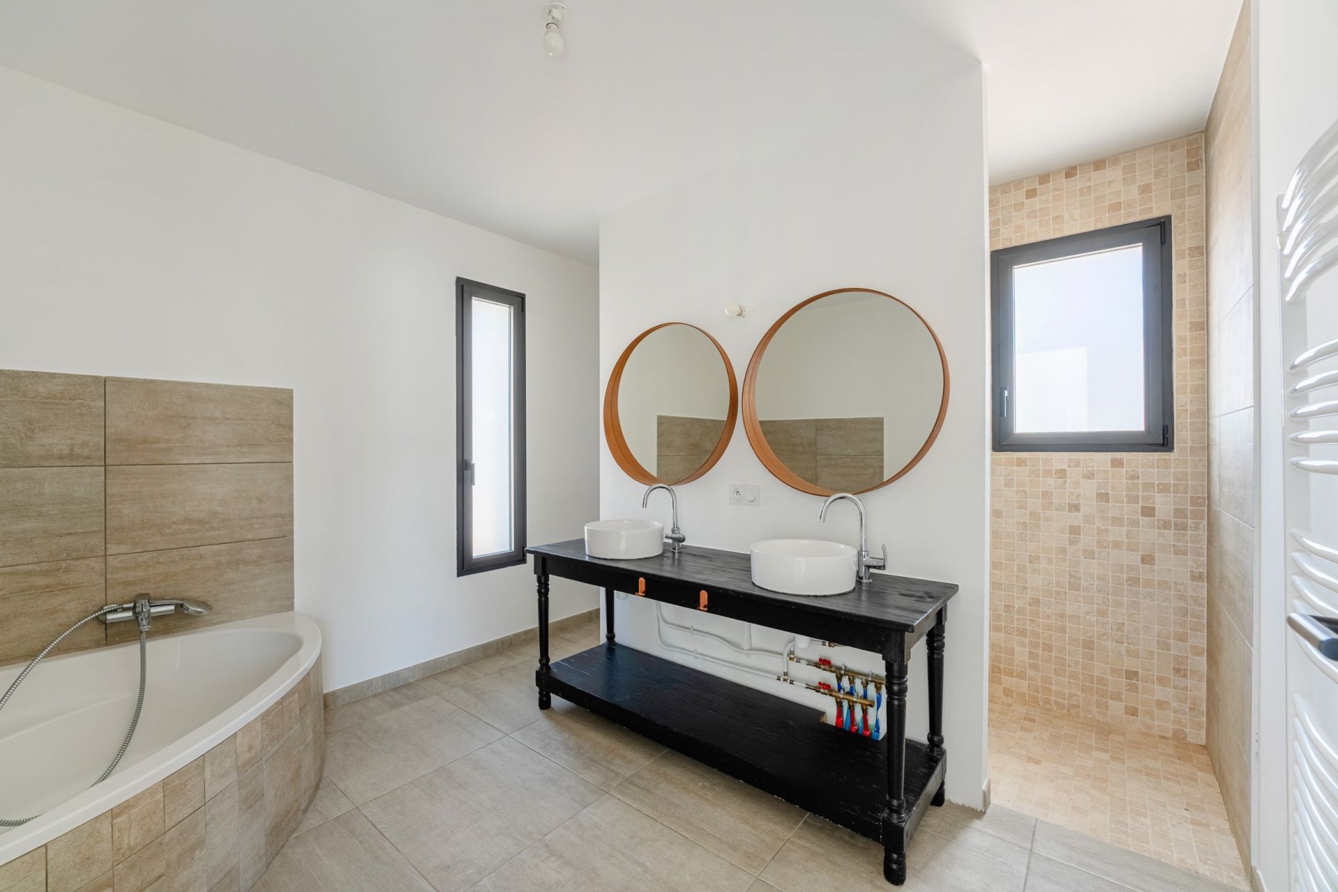 maison contemporaine 5 Pièces en vente sur LA CIOTAT (13600)