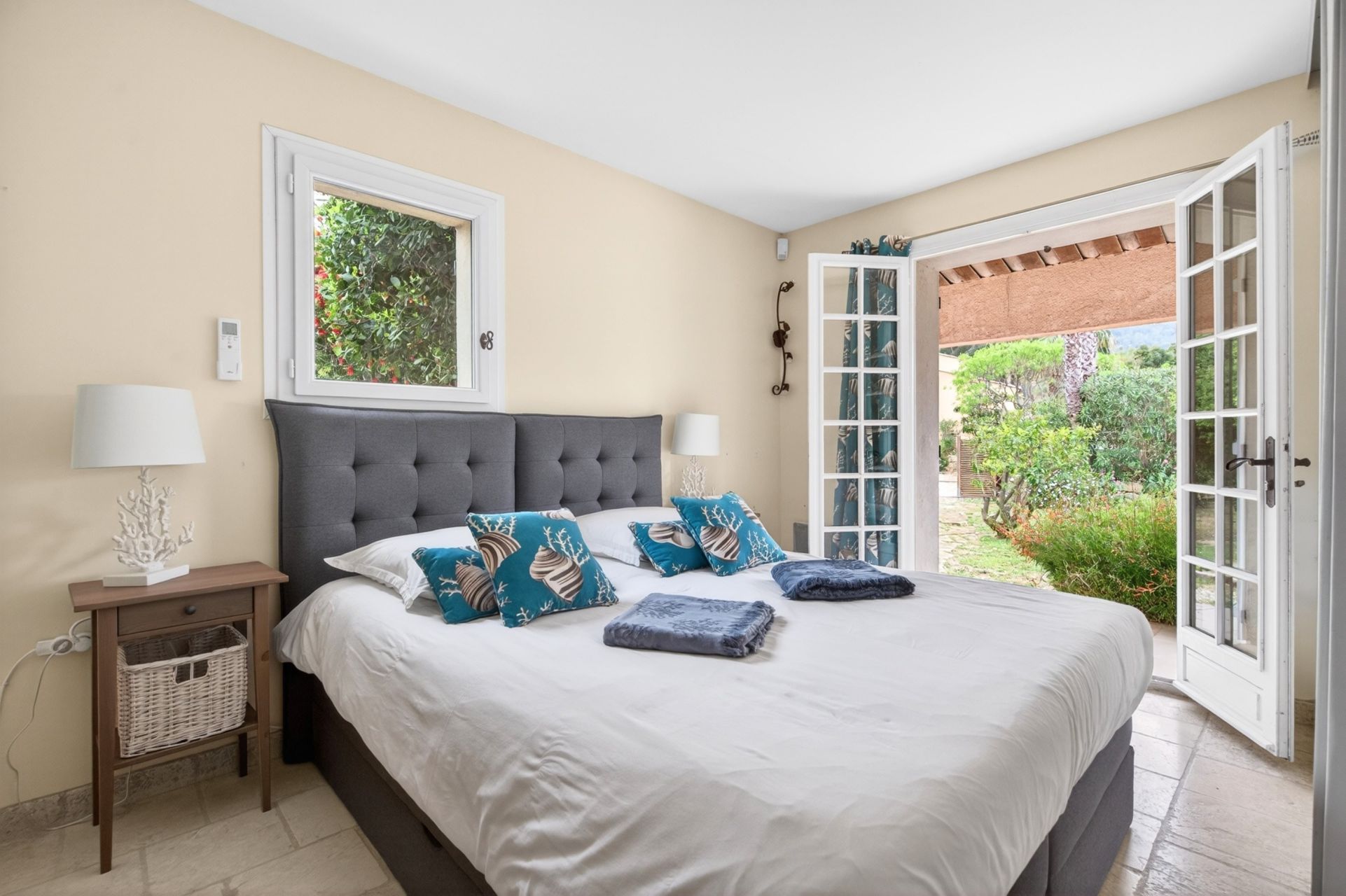 maison de luxe 11 Pièces en vente sur ST CYR SUR MER (83270)