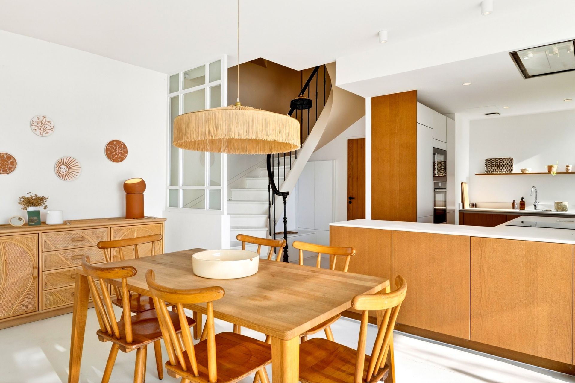 luxury house 5 Rooms for sale on MARSEILLE (13007)