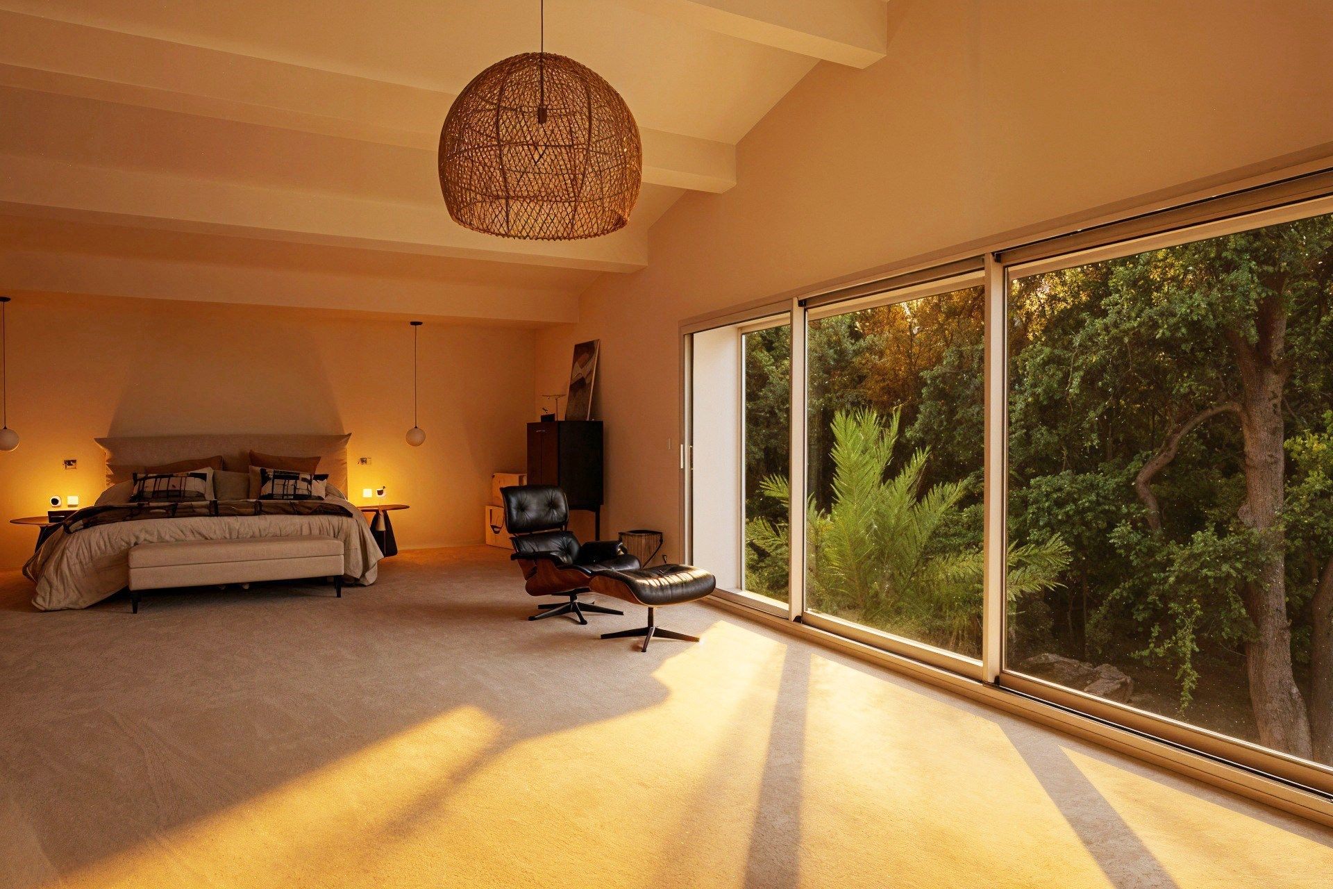 luxury house 6 Rooms for sale on MARSEILLE (13008)