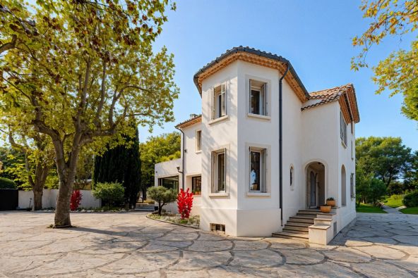 Vente Marseille 8 Maison de luxe 6&nbsp;Pièces 310&nbsp;m²