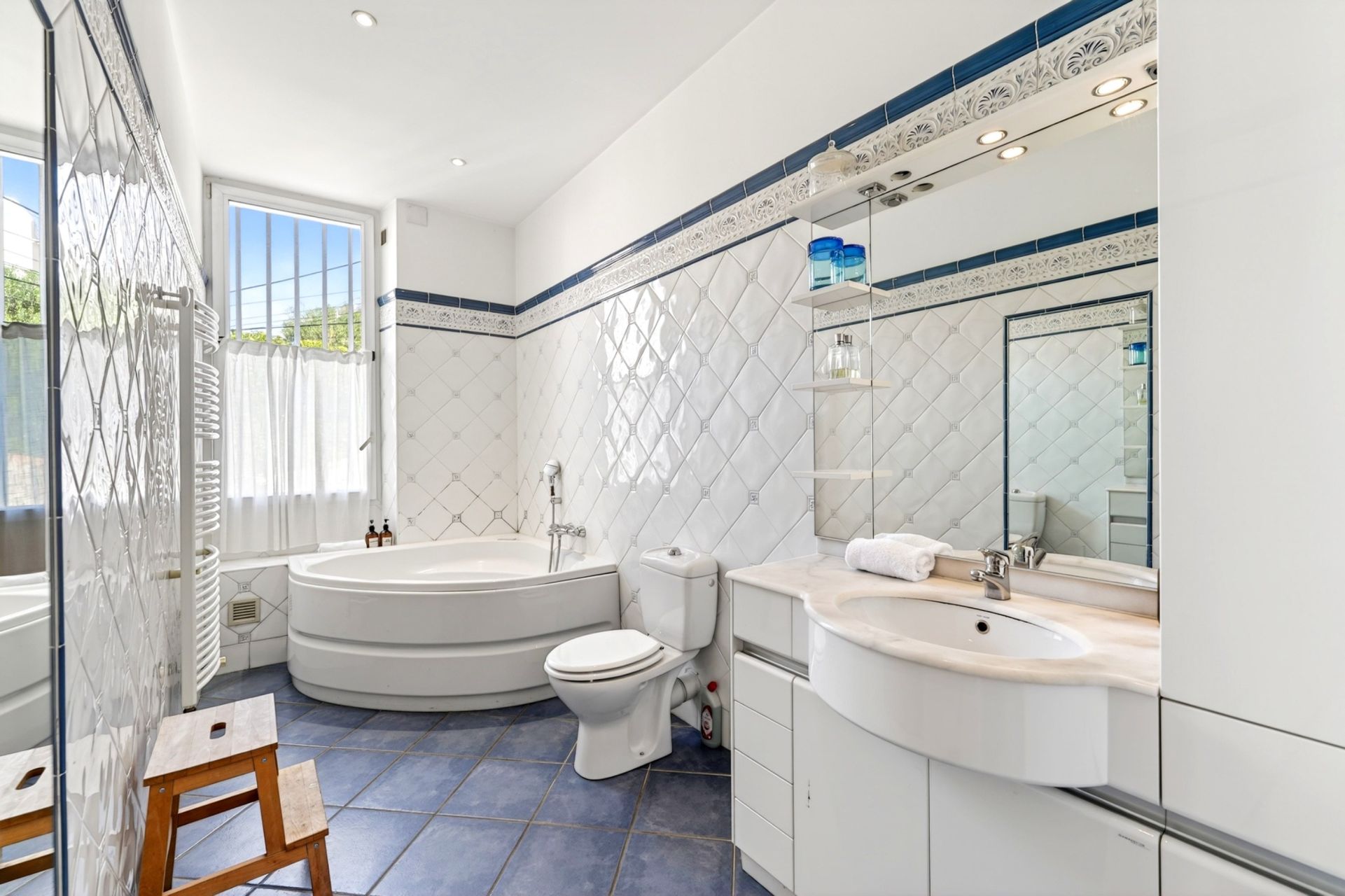 maison de luxe 6 Pièces en location sur MARSEILLE (13007)