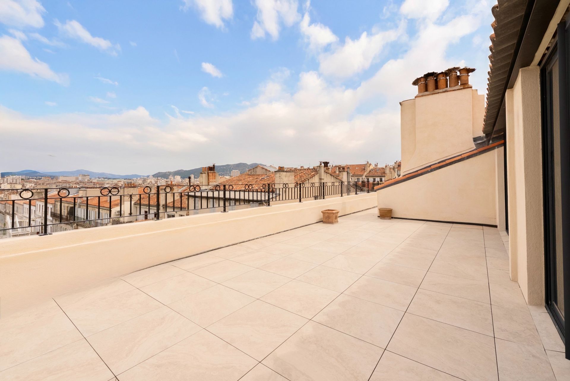 appartement de luxe 3 Pièces en location sur MARSEILLE (13006)