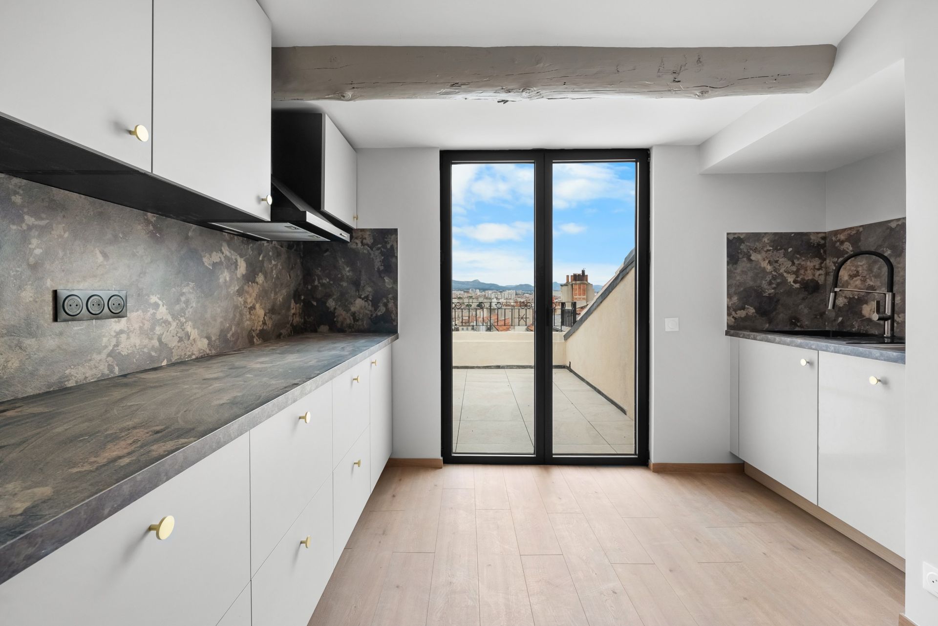 appartement de luxe 3 Pièces en location sur MARSEILLE (13006)