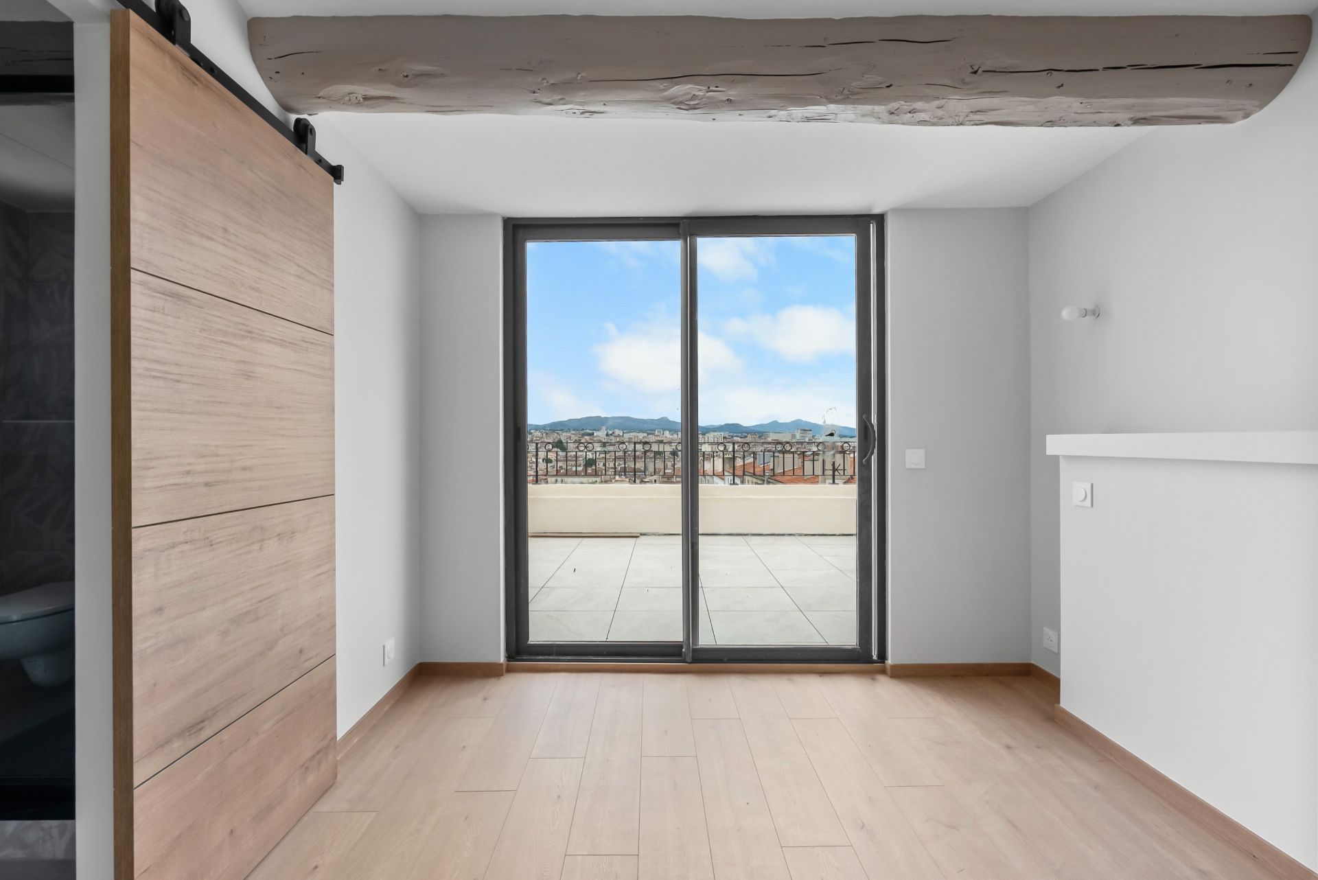 appartement de luxe 3 Pièces en location sur MARSEILLE (13006)