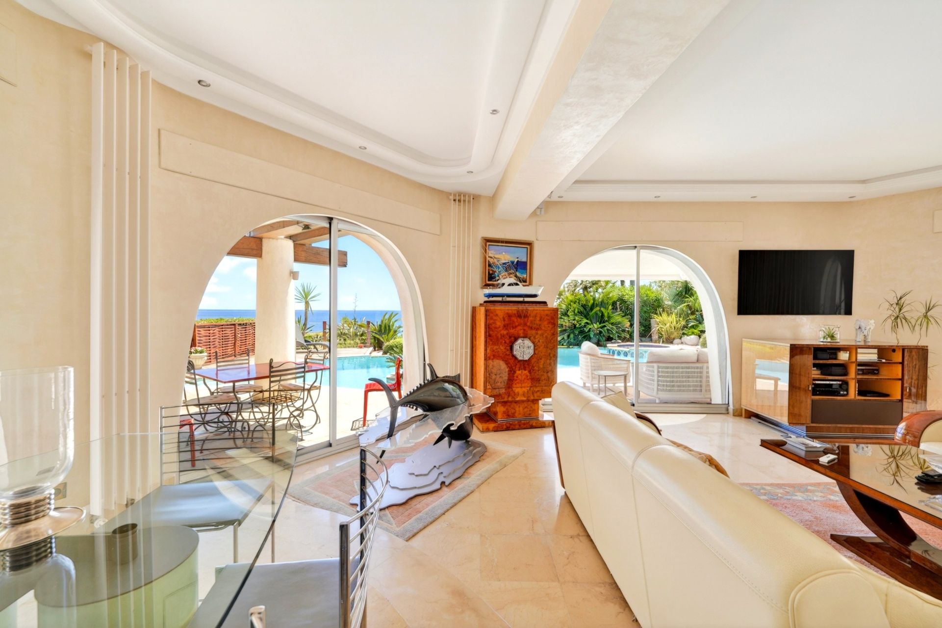 villa de luxe 9 Pièces en vente sur CARRY LE ROUET (13620)