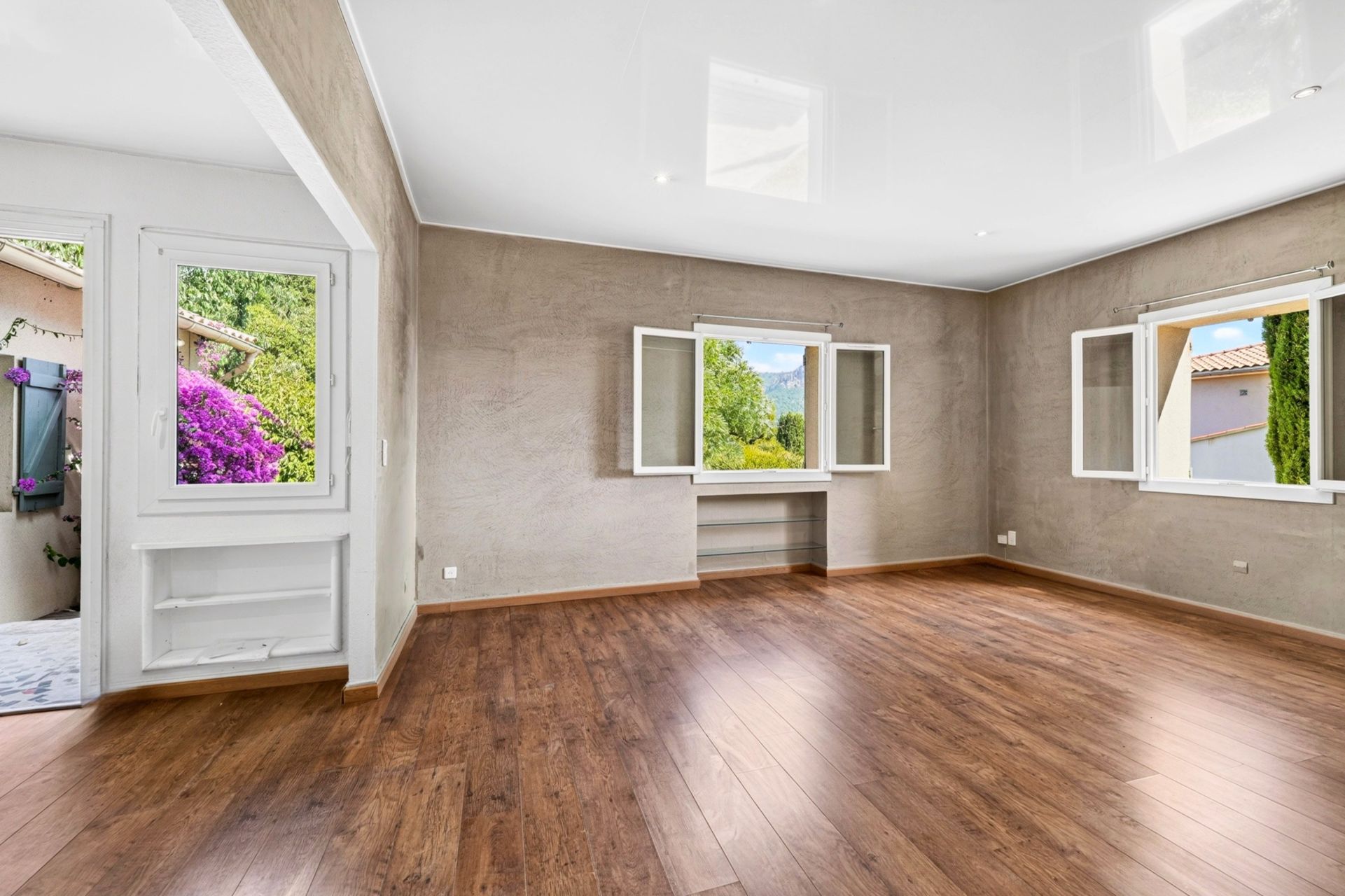 maison de luxe 5 Pièces en location sur CASSIS (13260)