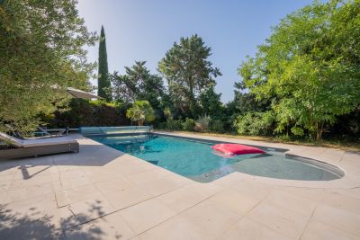 Location Aubagne Maison de luxe 5&nbsp;Pièces 188&nbsp;m²