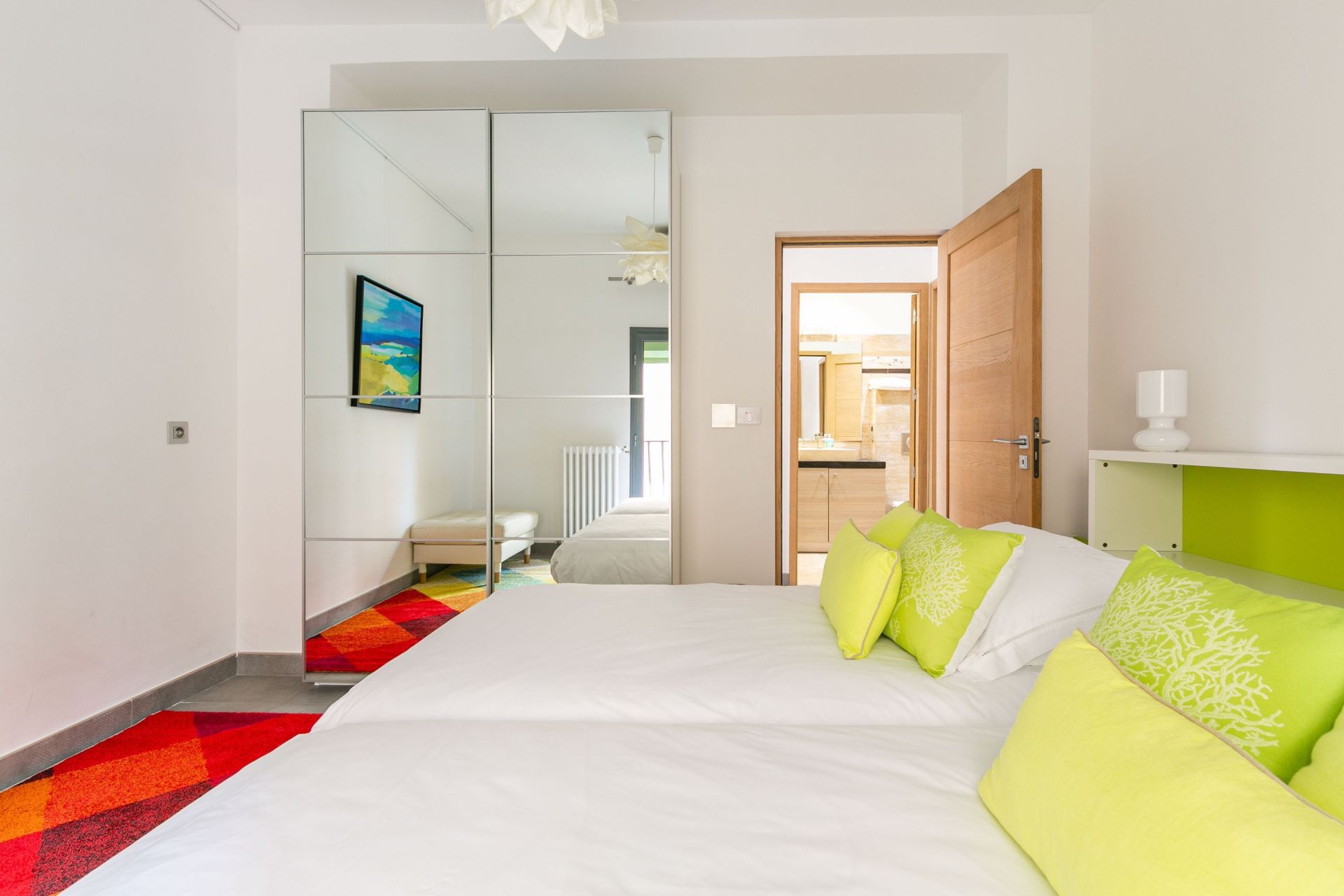 luxury apartment 4 Rooms for rent on MARSEILLE (13002)