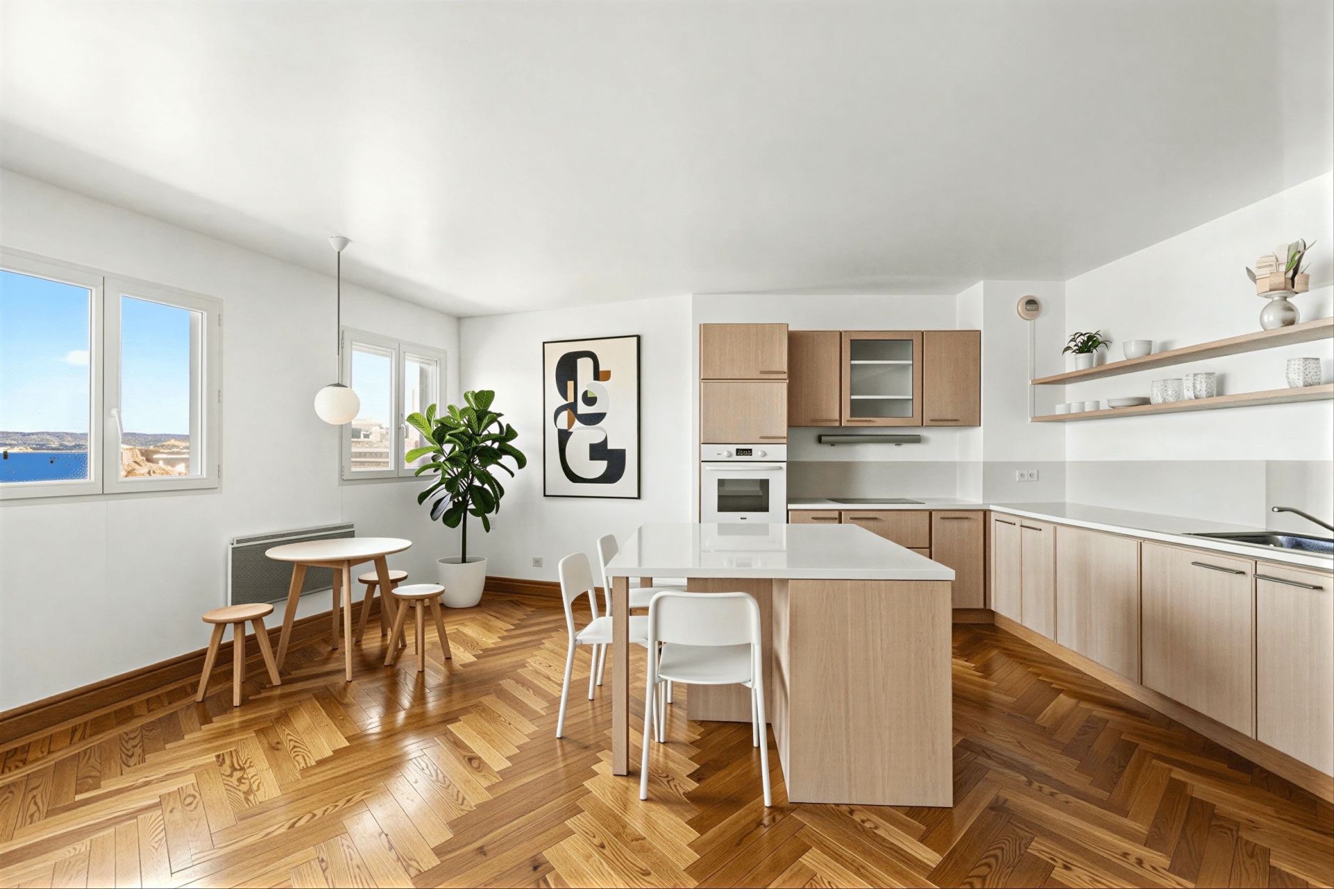 luxury apartment 4 Rooms for sale on MARSEILLE (13007)