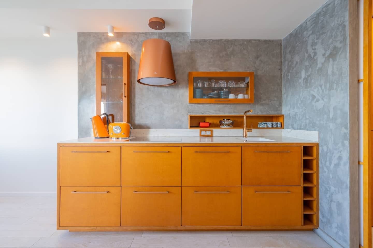 luxury apartment 5 Rooms for rent on MARSEILLE (13007)